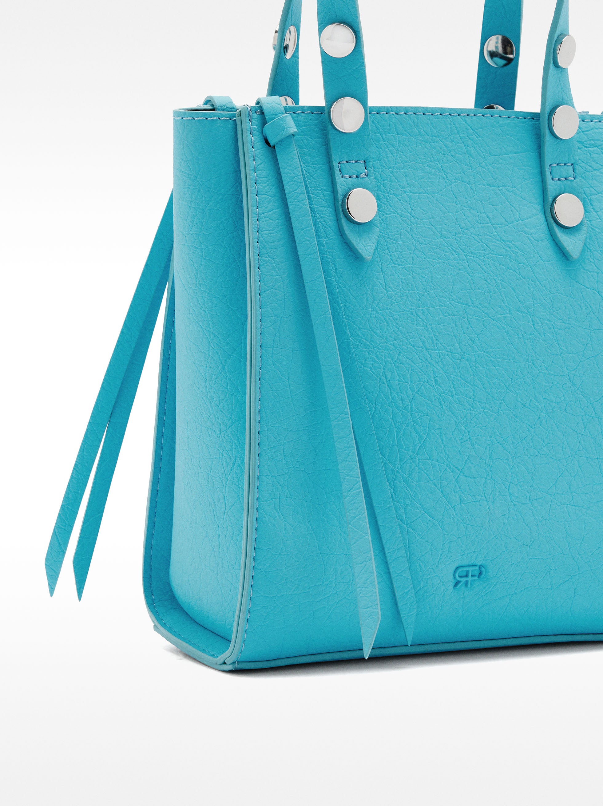 Bolso Tote Con Tachuelas