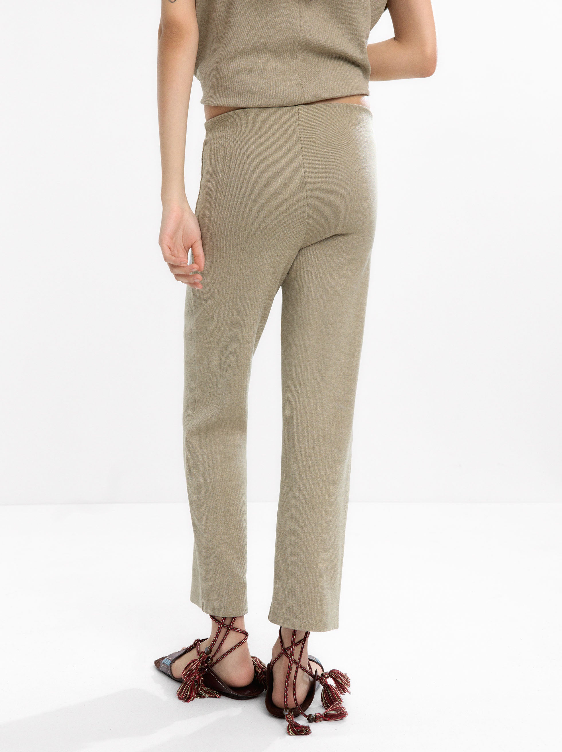 Pantalón Con Cintura Elástica