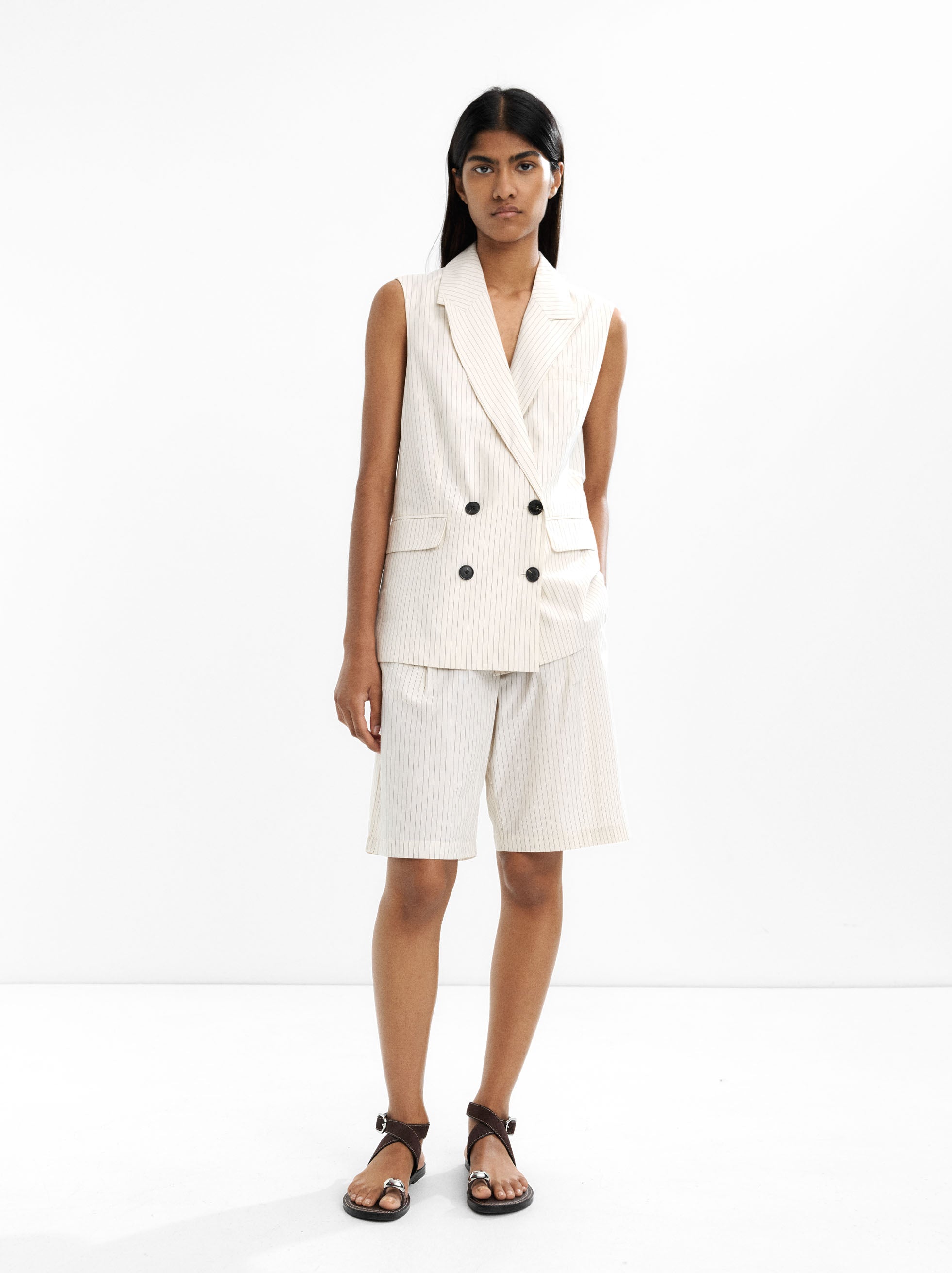 Chaleco A Rayas Con Botones