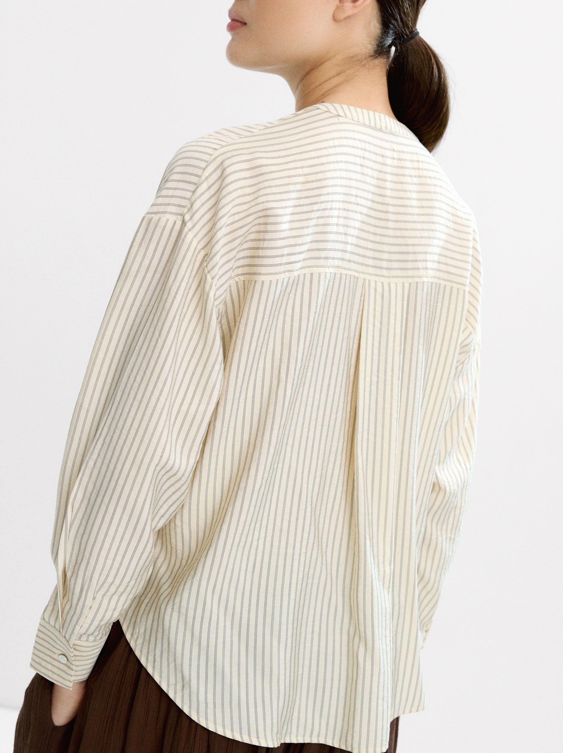 Camisa A Rayas Con Cuello Mao