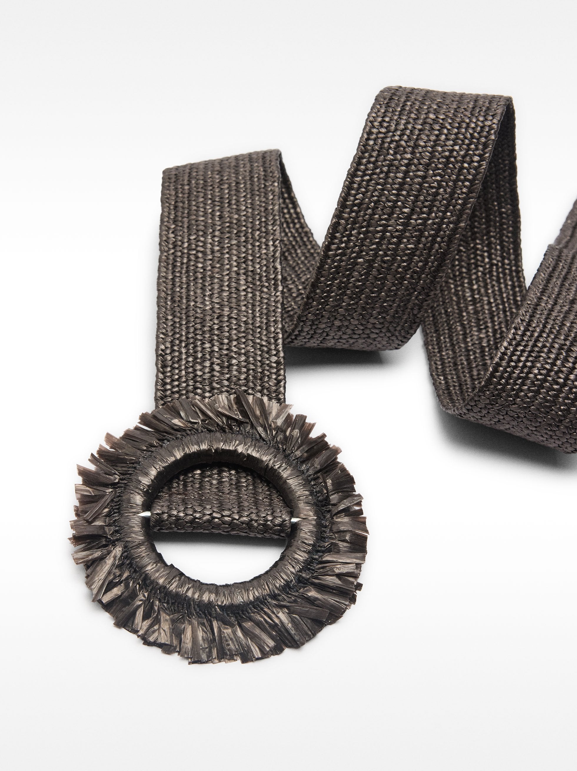 Cinturón Efecto Rafia Con Hebilla Redonda