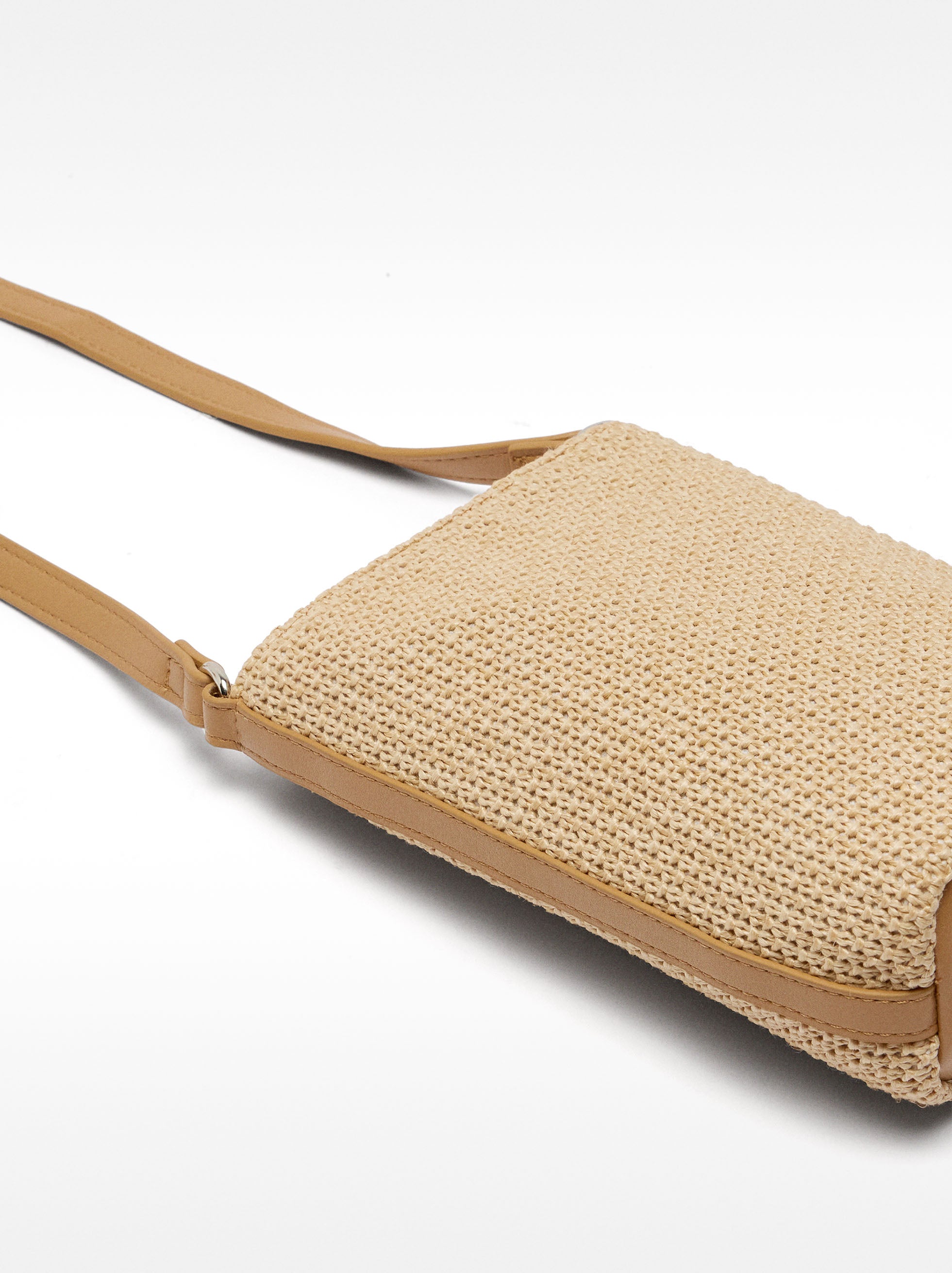 Bolso Para Móvil Efecto Rafia