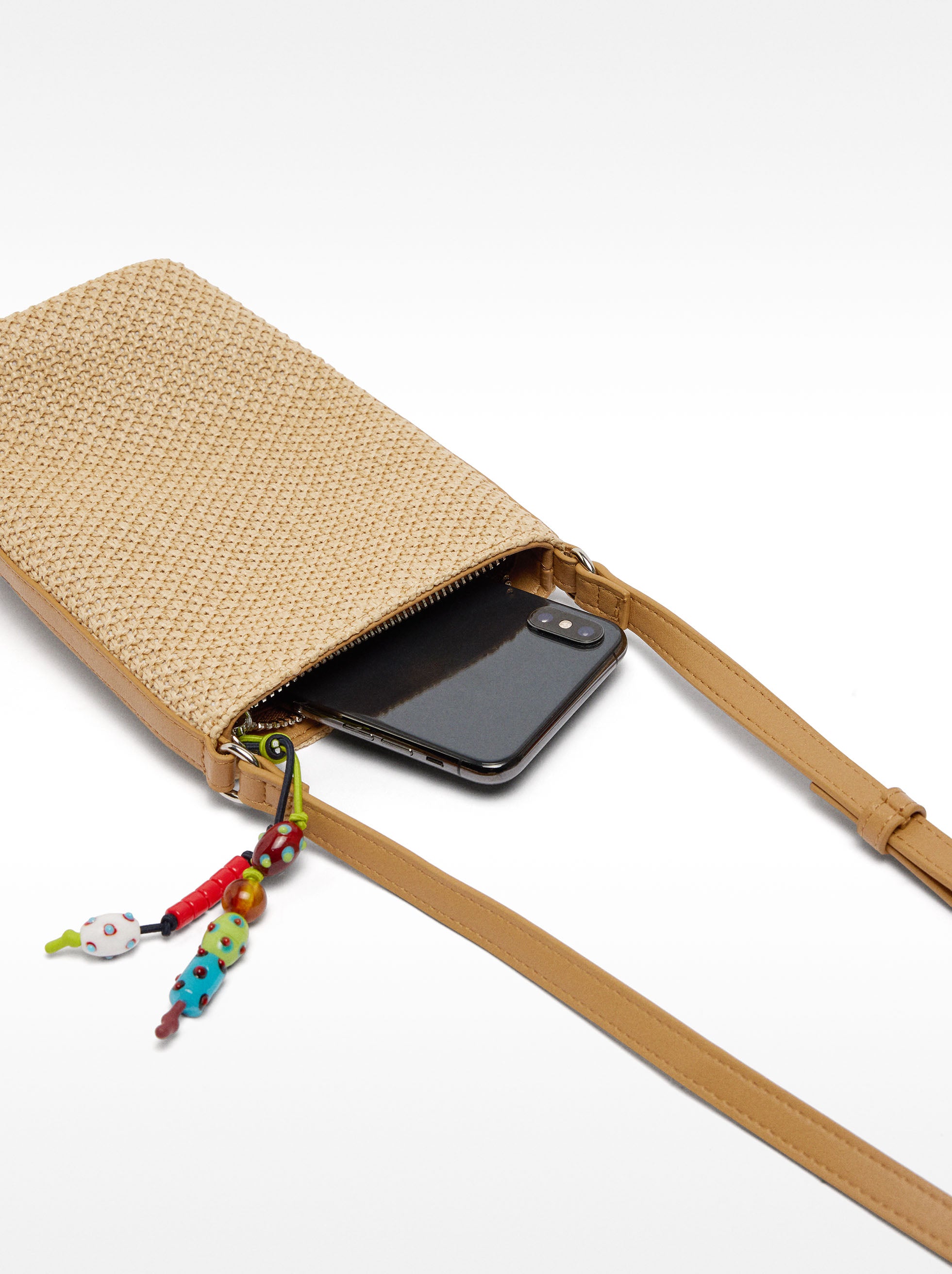 Bolso Para Móvil Efecto Rafia