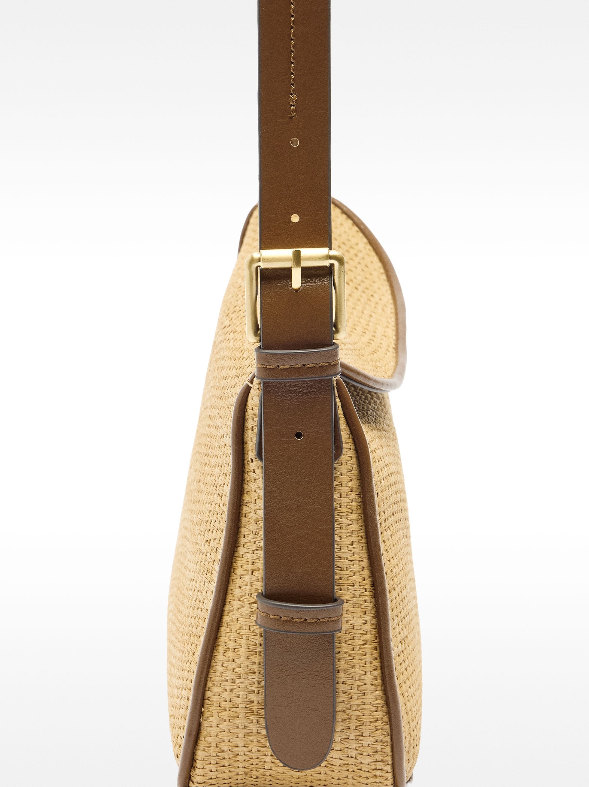 Bolso Bandolera De Efecto Rafia Con Solapa