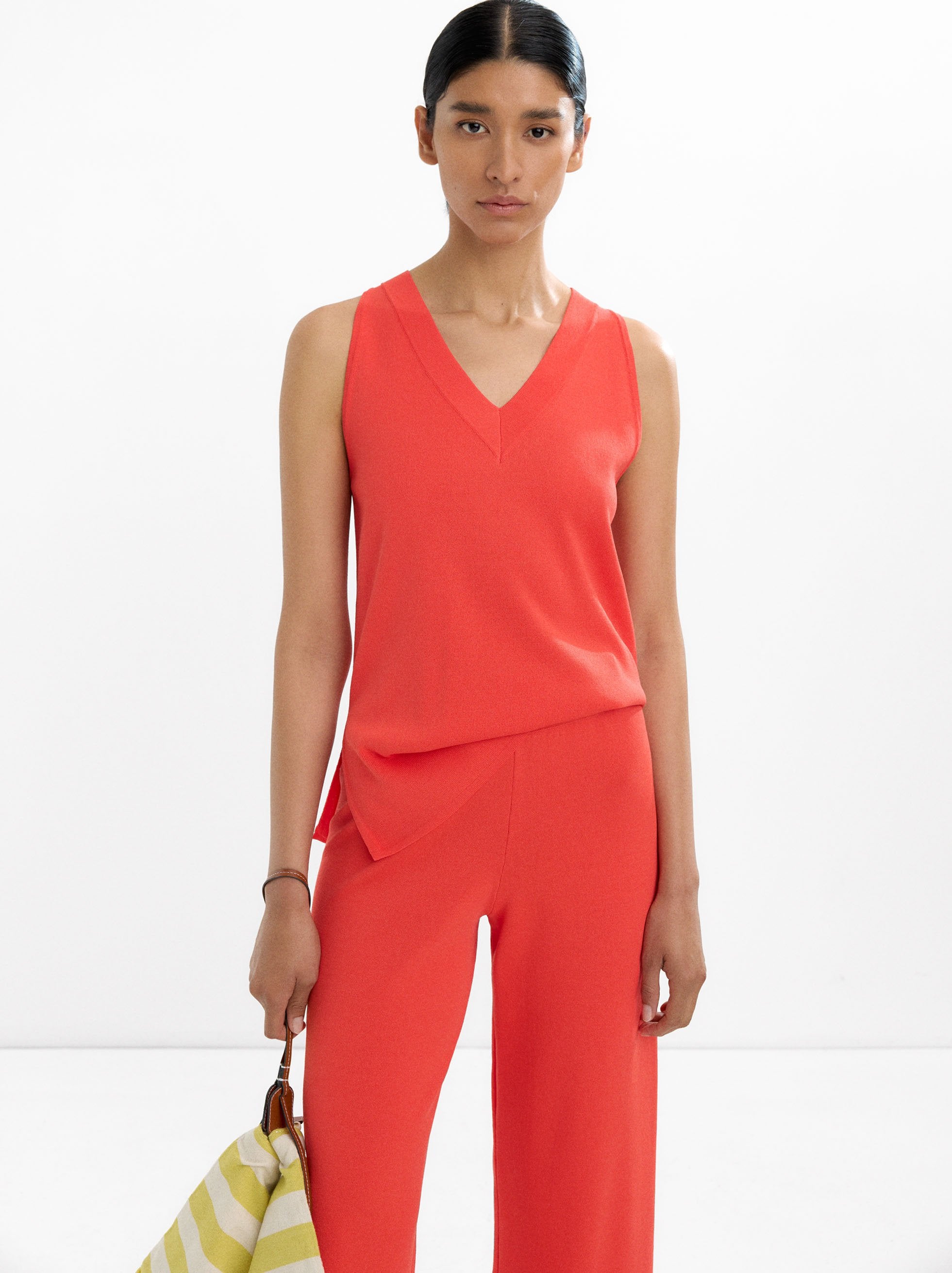 Top De Punto Con Cuello V