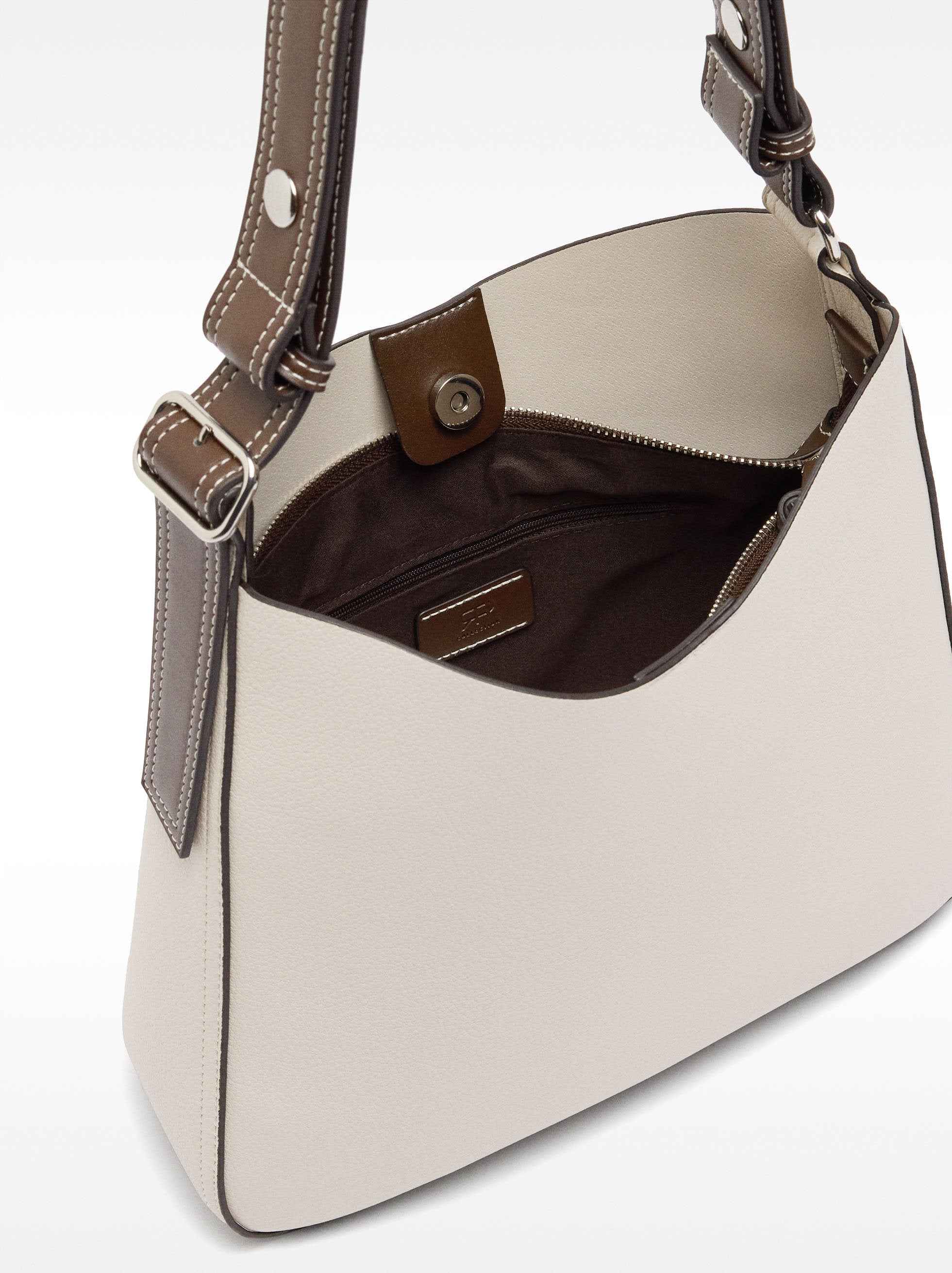 Bolso De Hombro Con Textura