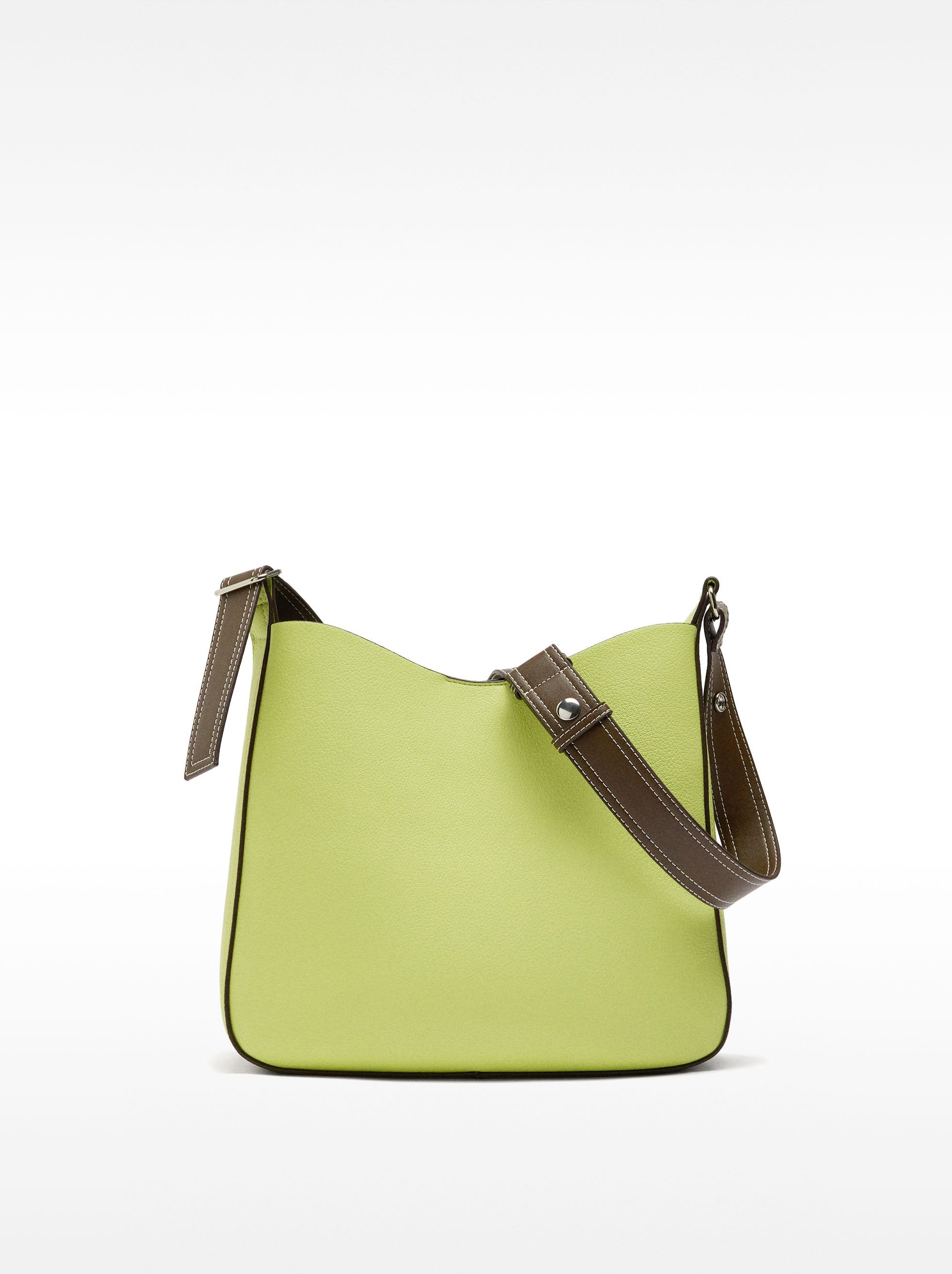 Bolso De Hombro Con Textura