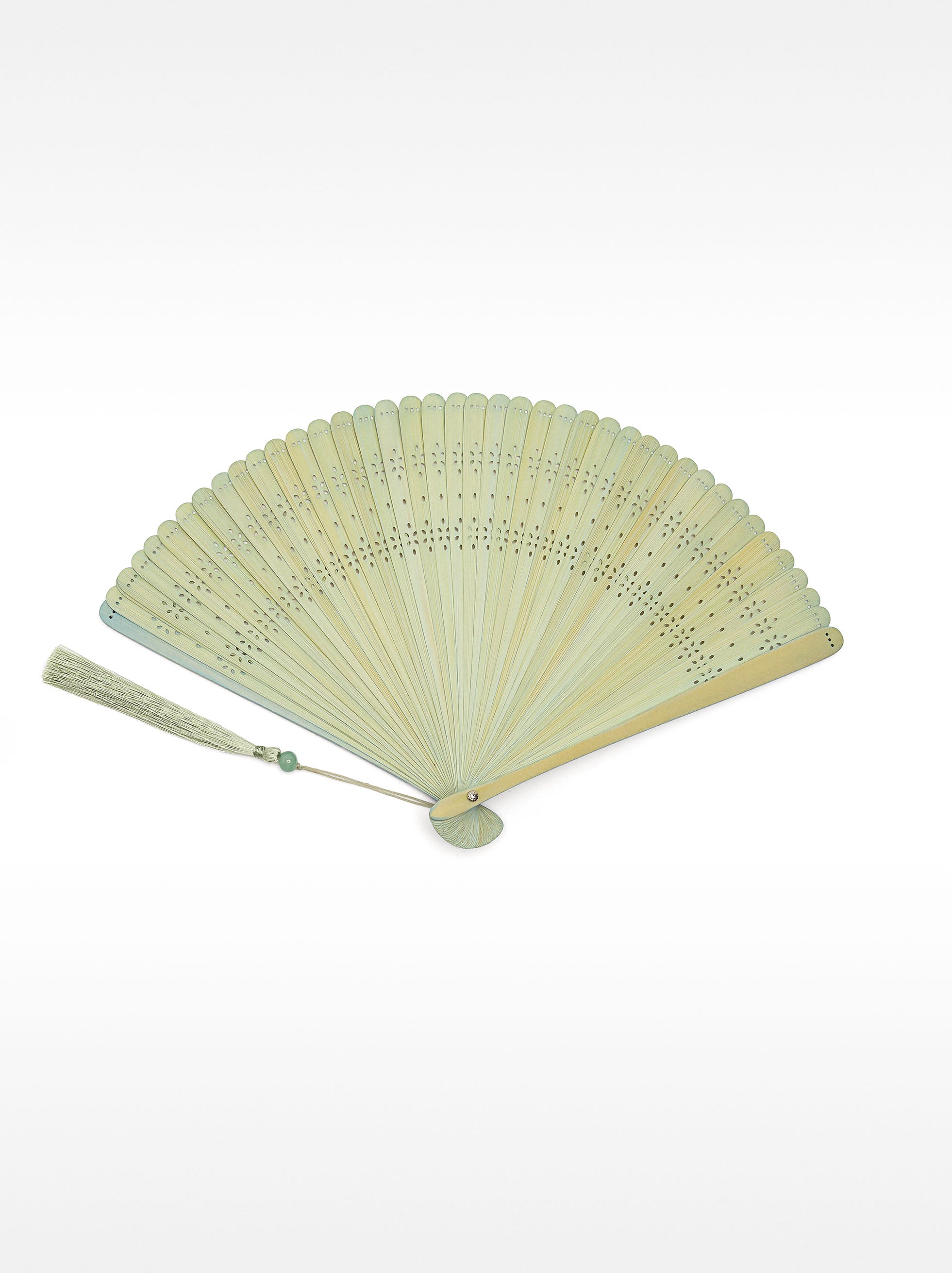 Abanico Bambú Con Perforado
