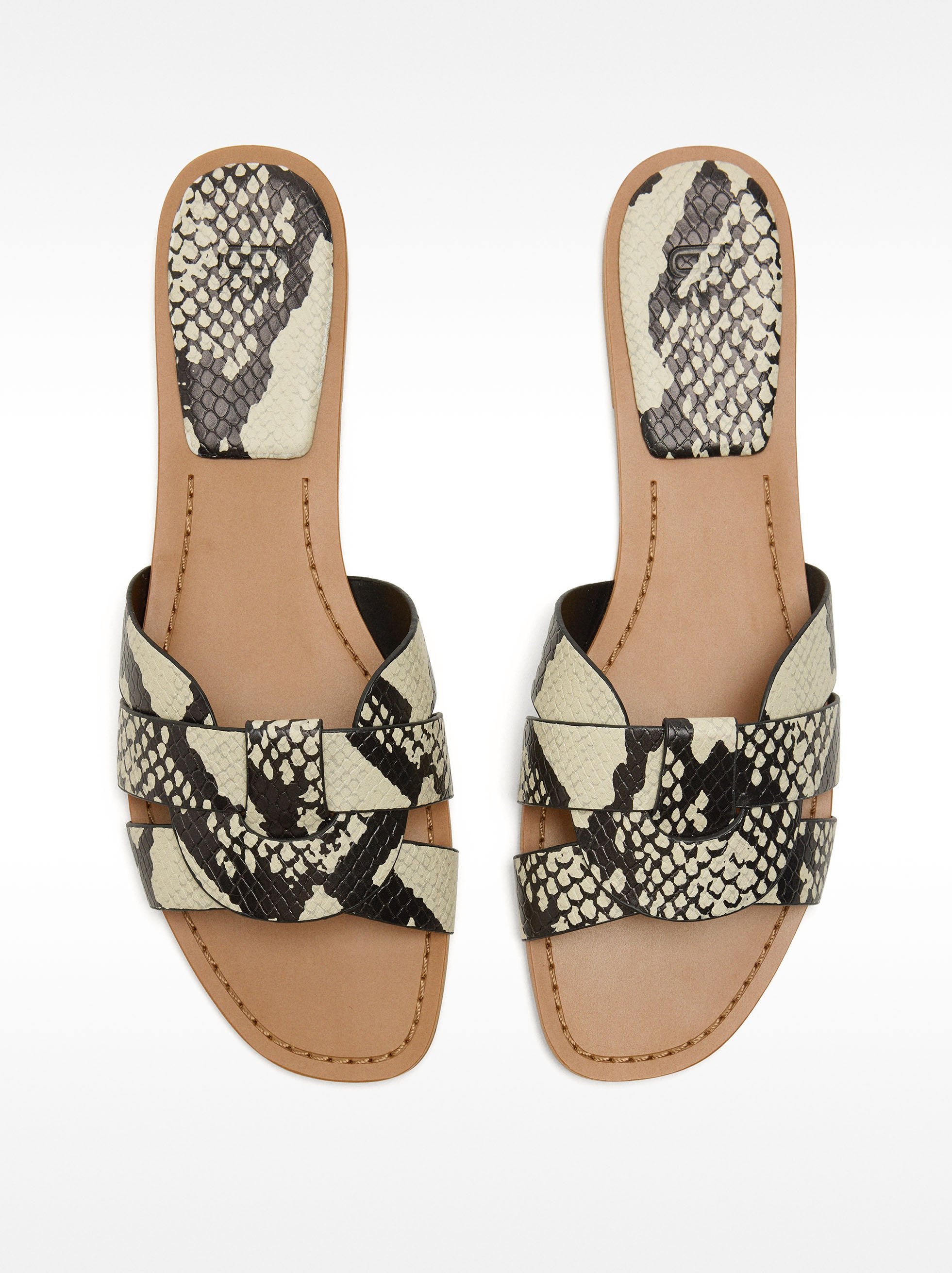 Sandalias Planas Cruzadas Con Grabado Animal