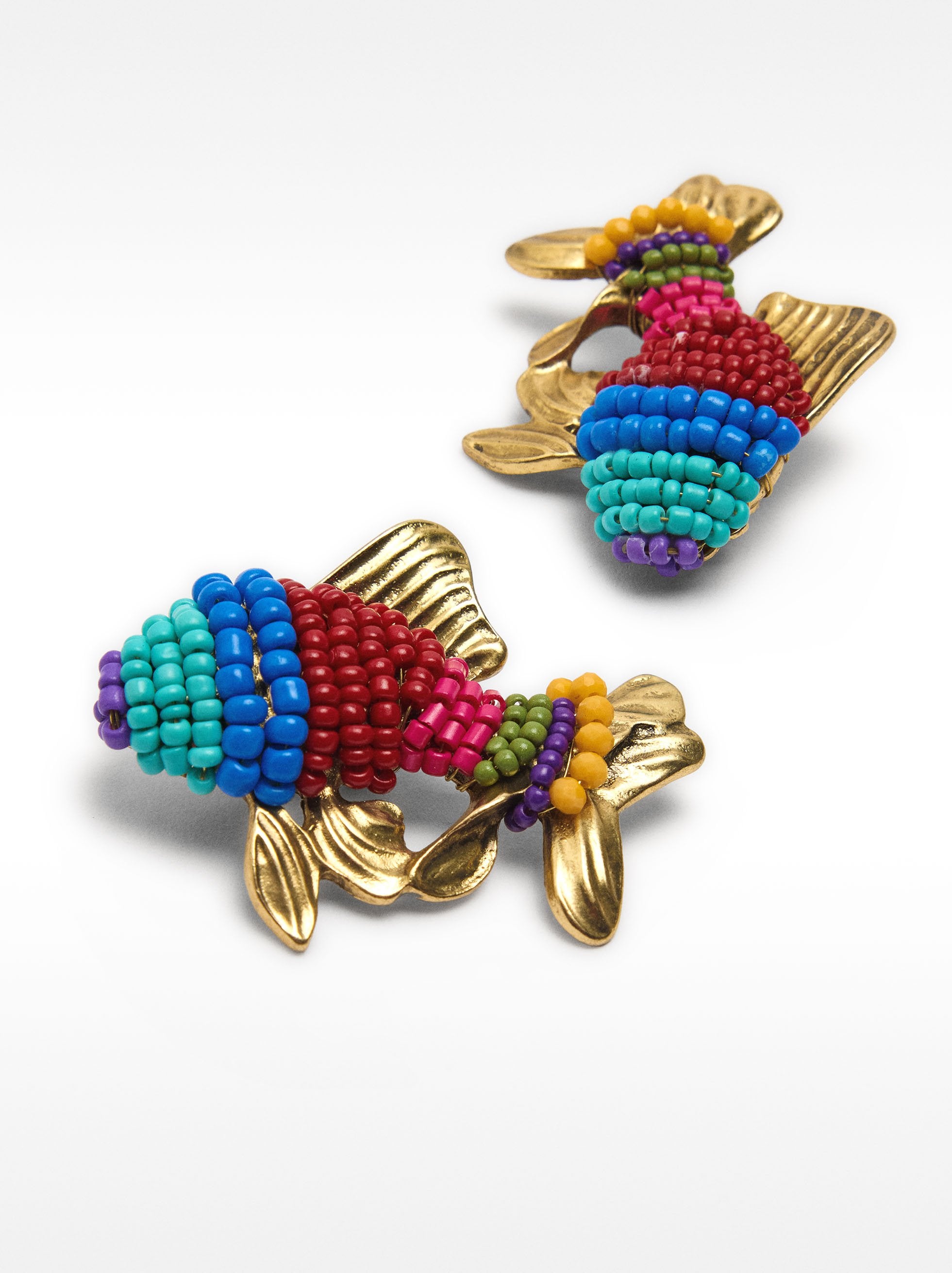 Pendientes Peces Con Cuentas Multicolor