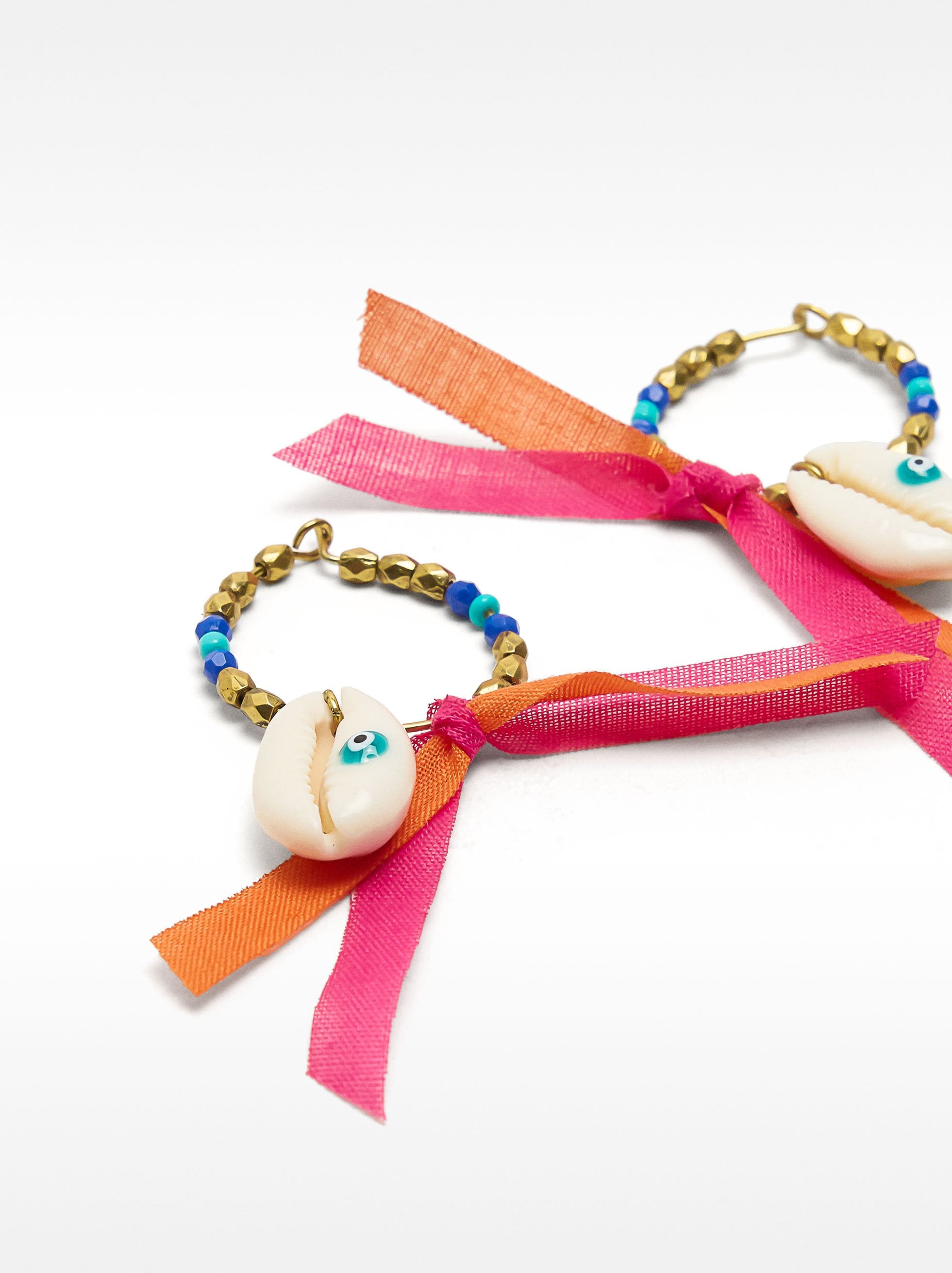 Aros Con Conchas Y Lazos