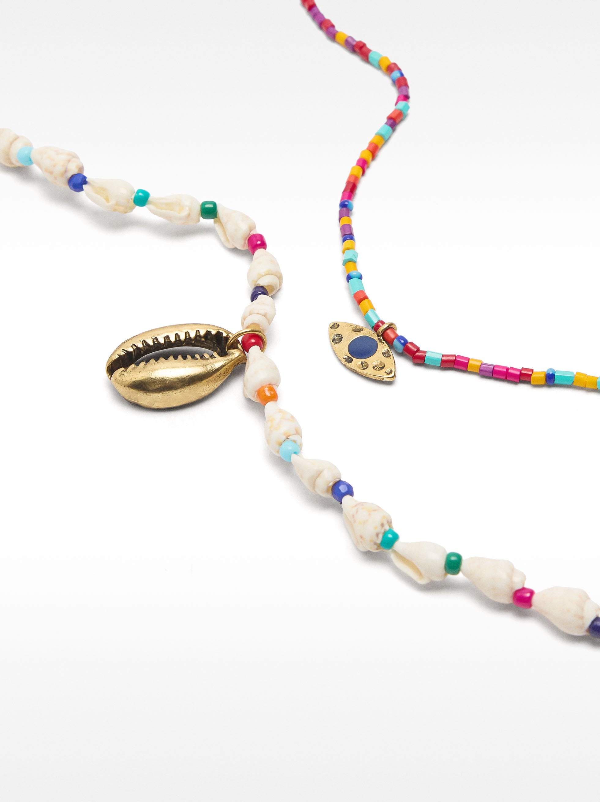 Set De Collares Con Conchas Y Cuentas Multicolor