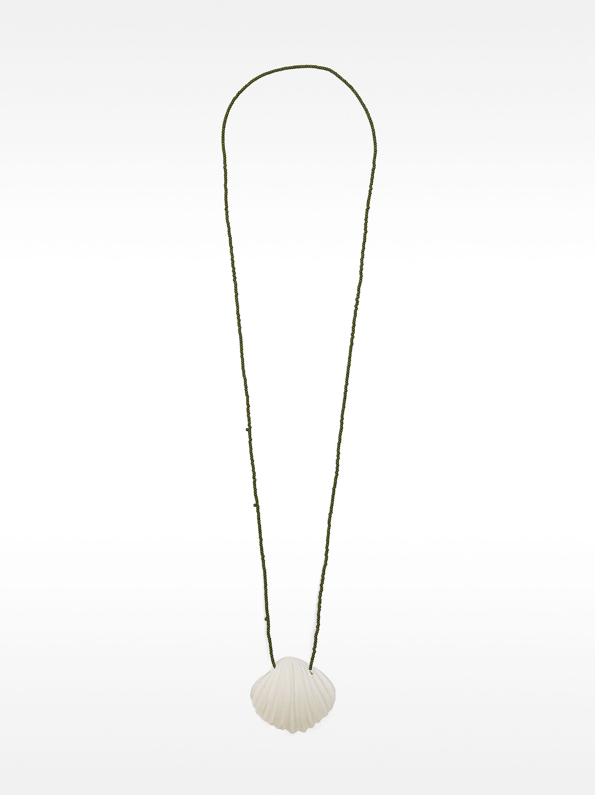 Collar Largo De Cuentas Con Colgante