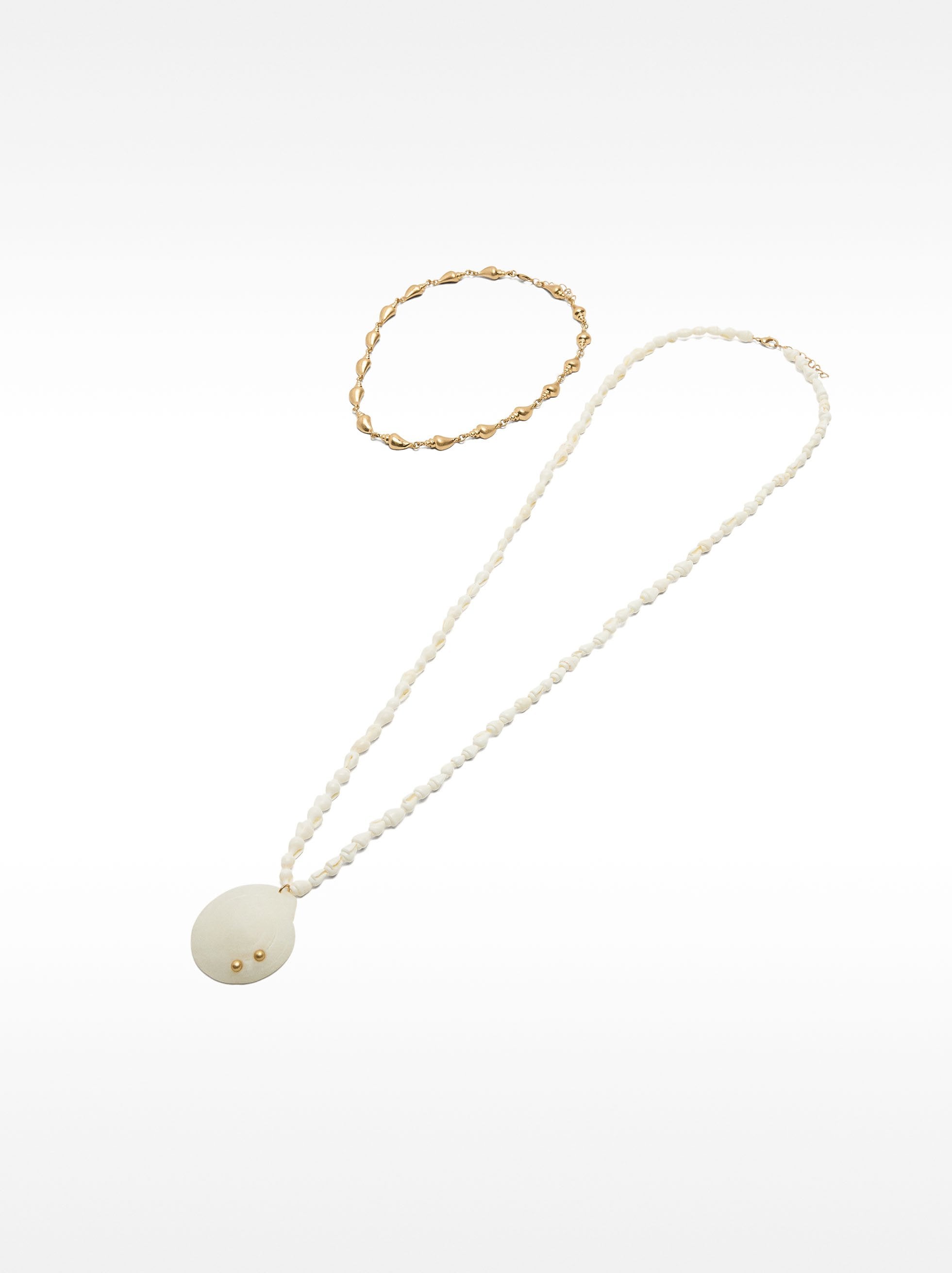 Set De Collares Con Conchas