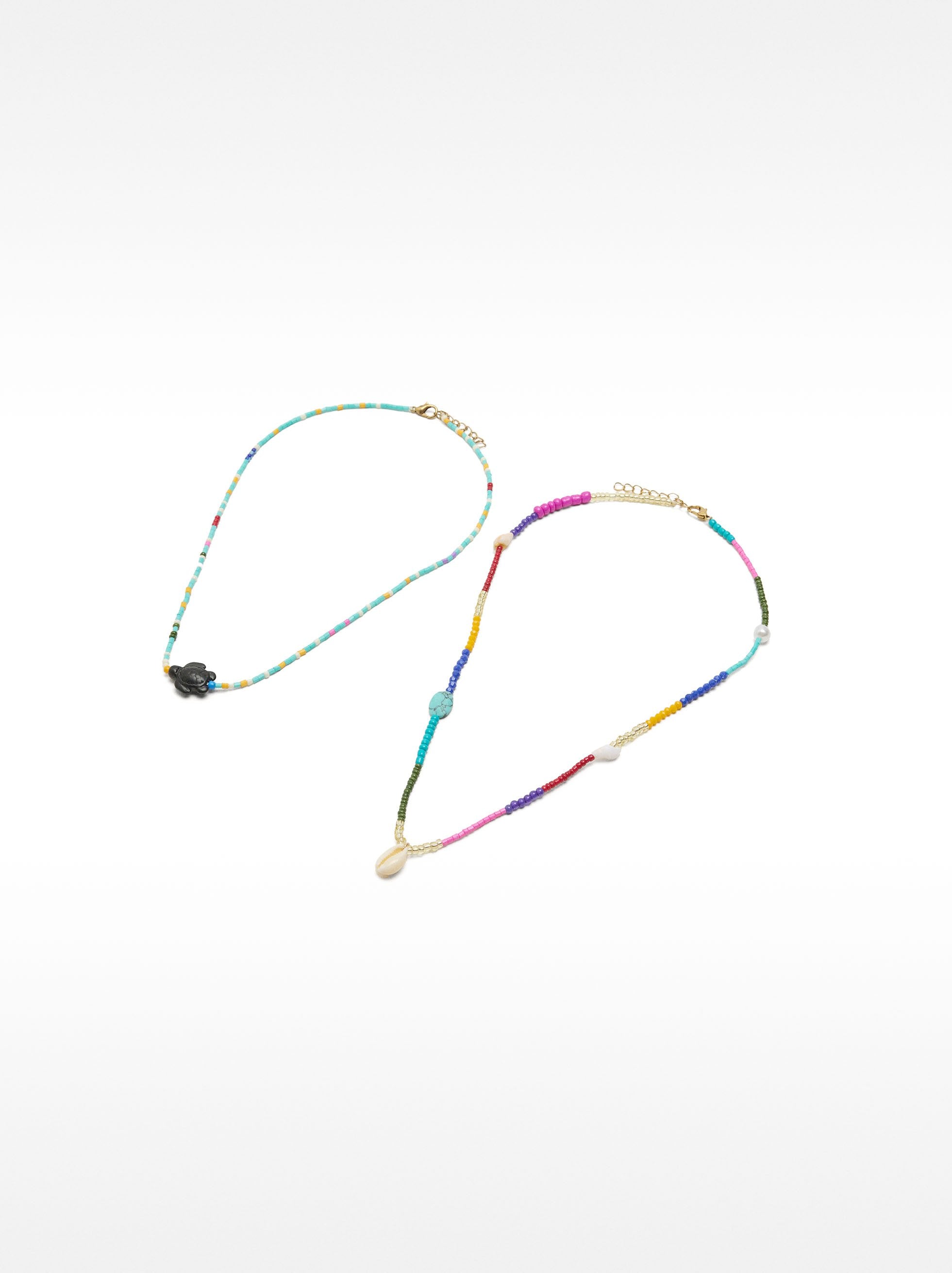 Set De Collares Multicolor Con Colgante De Tortuga