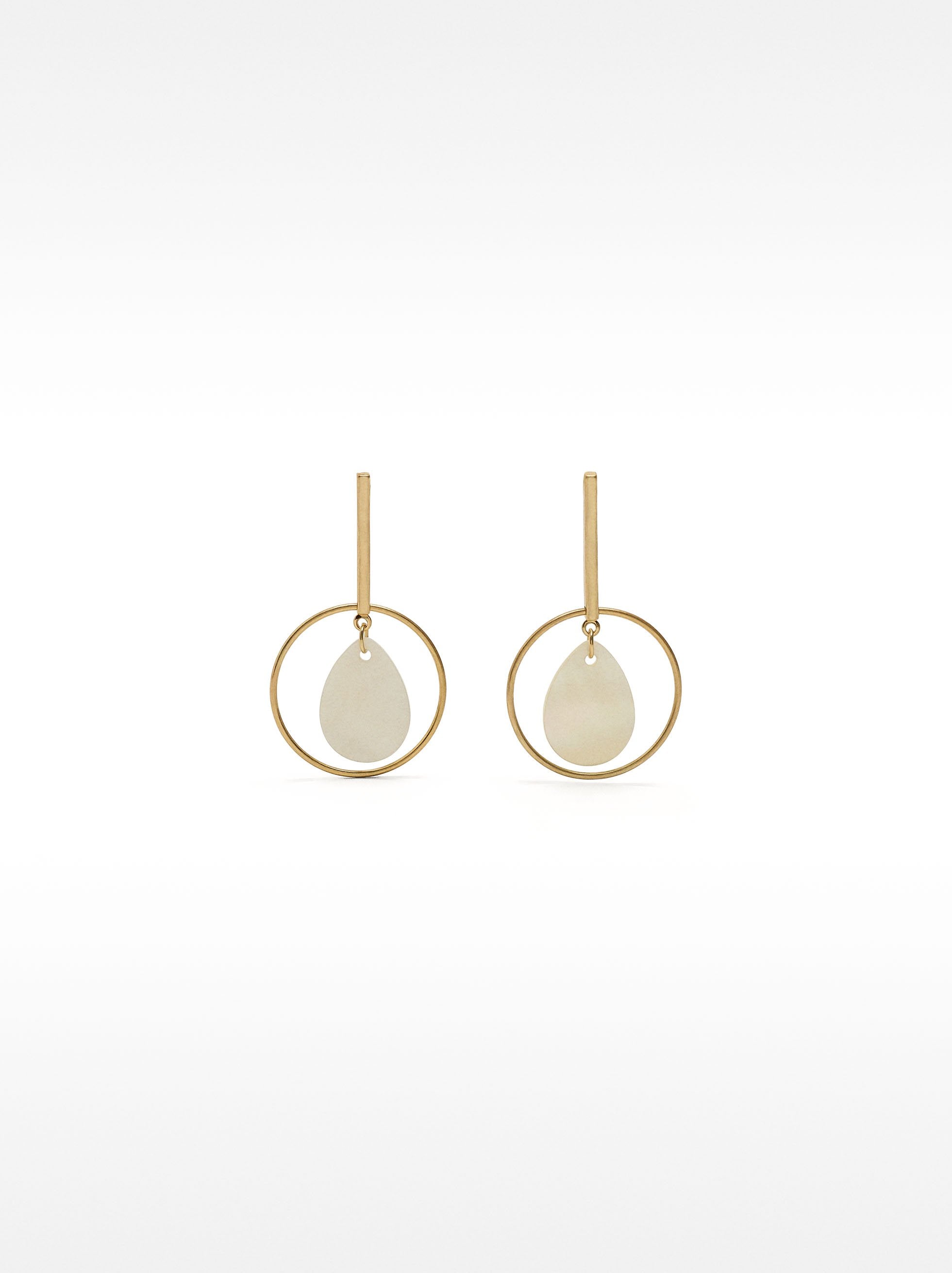 Pendientes De Barra Con Aro Y Conchas