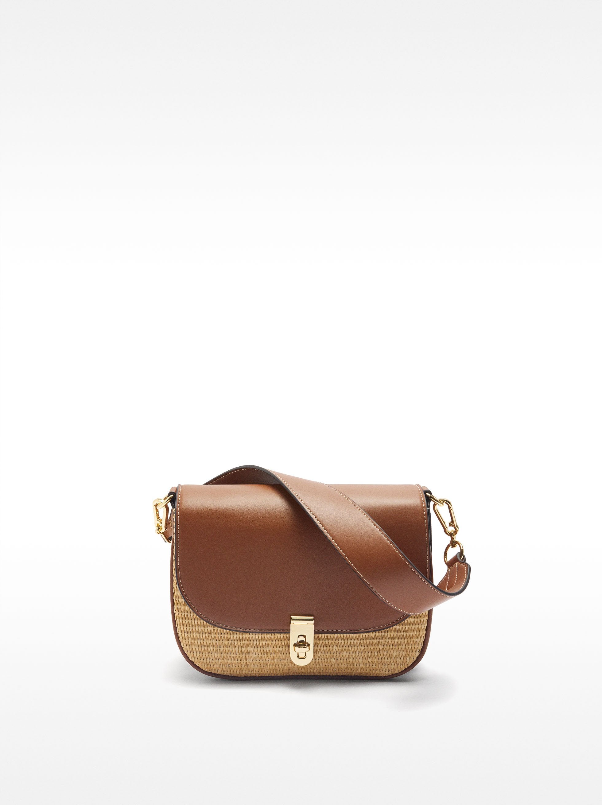 Bolso Bandolera Efecto Rafia Con Solapa