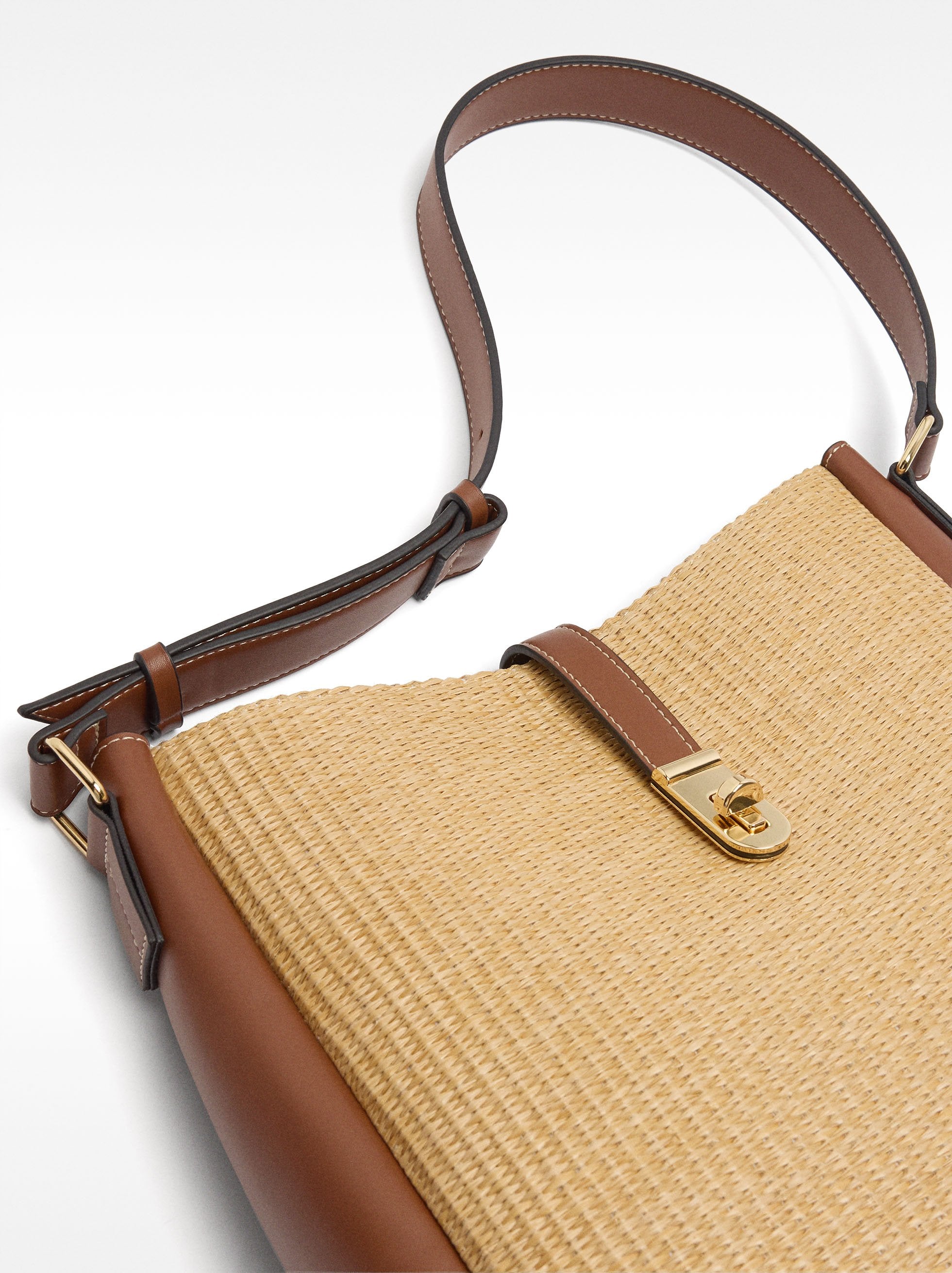 Bolso De Hombro Efecto Rafia