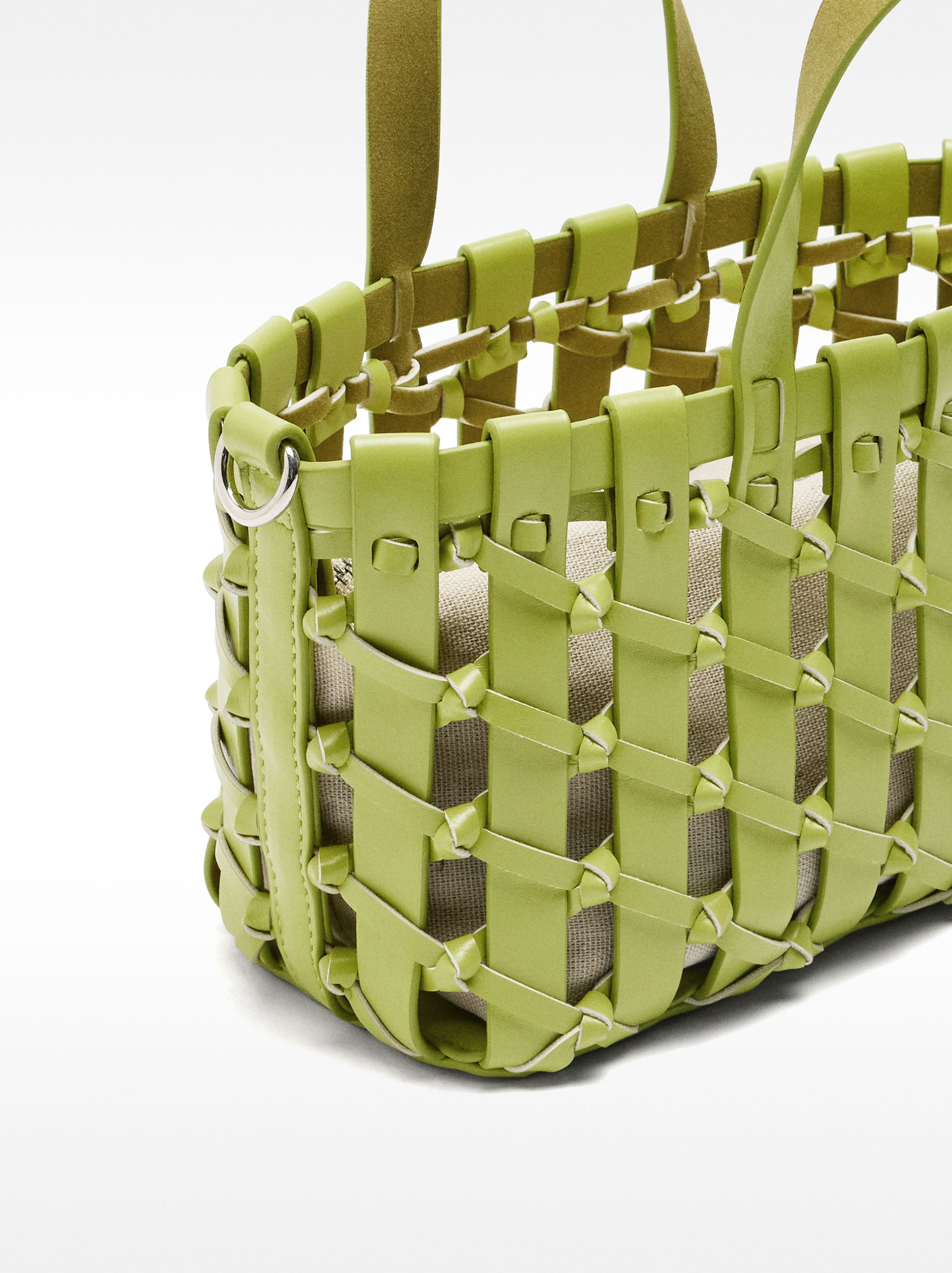 Bolso Tote Trenzado Con Nudos