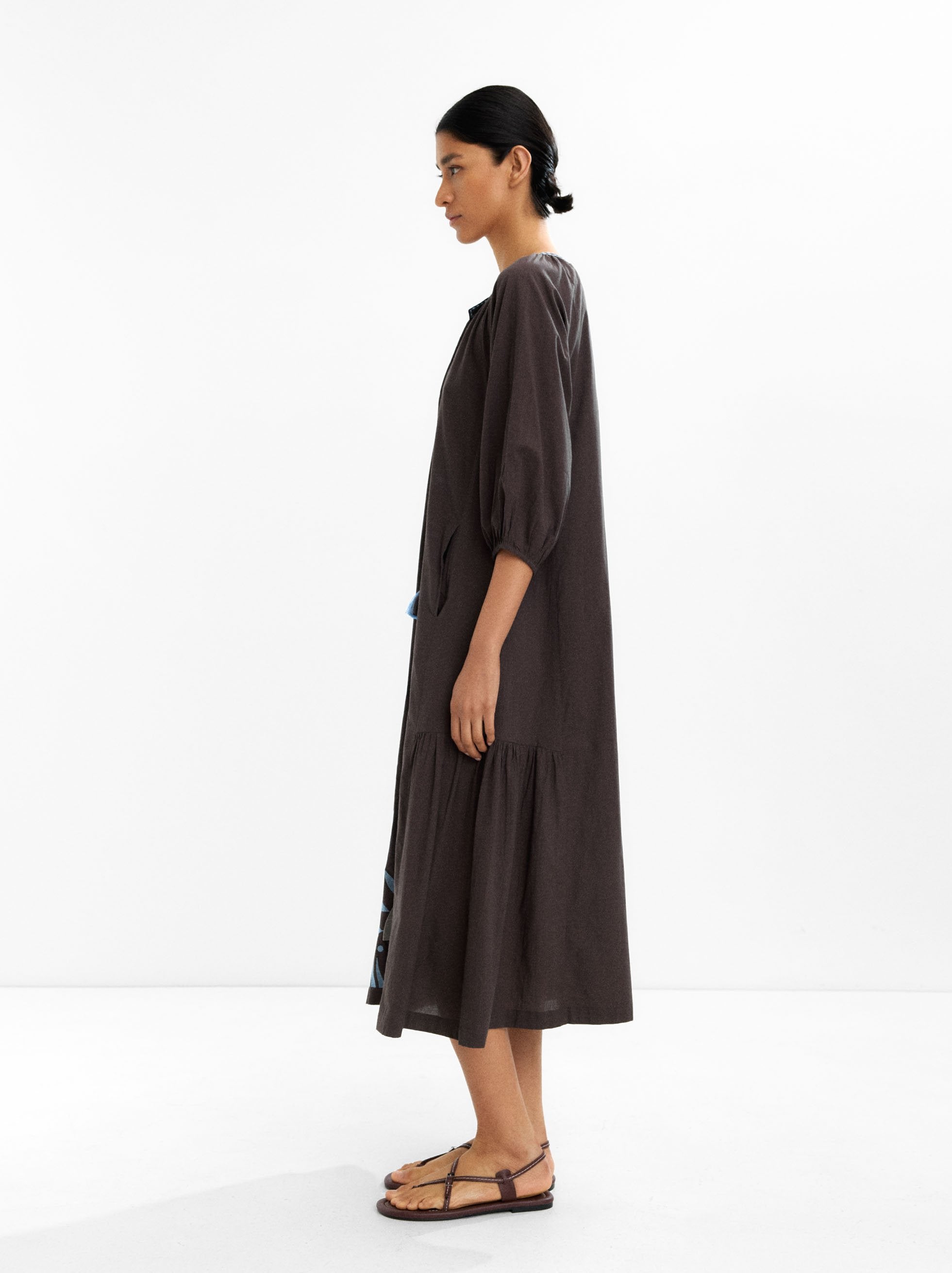 Vestido Midi Bordado 100% Algodón