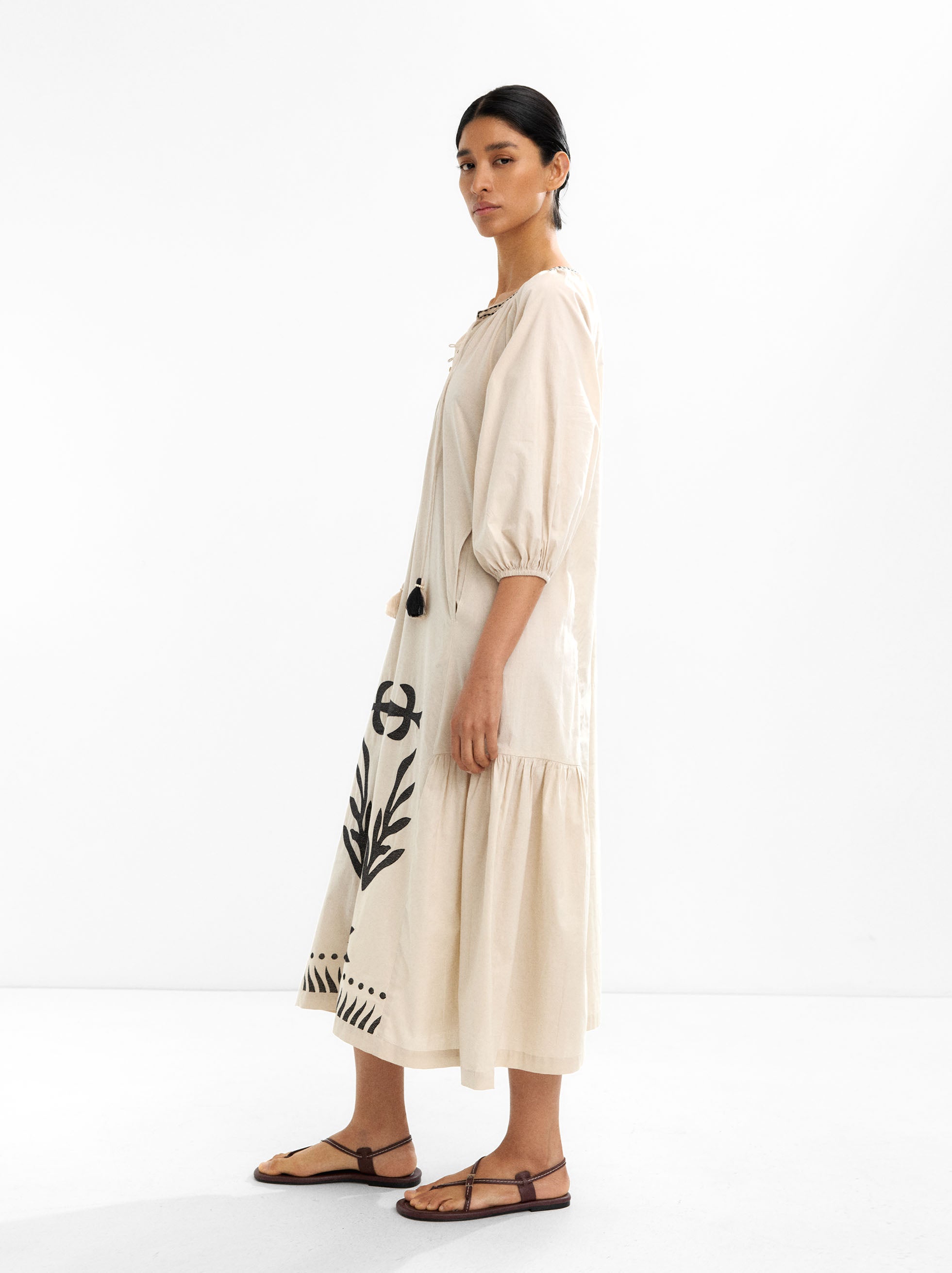 Vestido Midi Bordado 100% Algodón