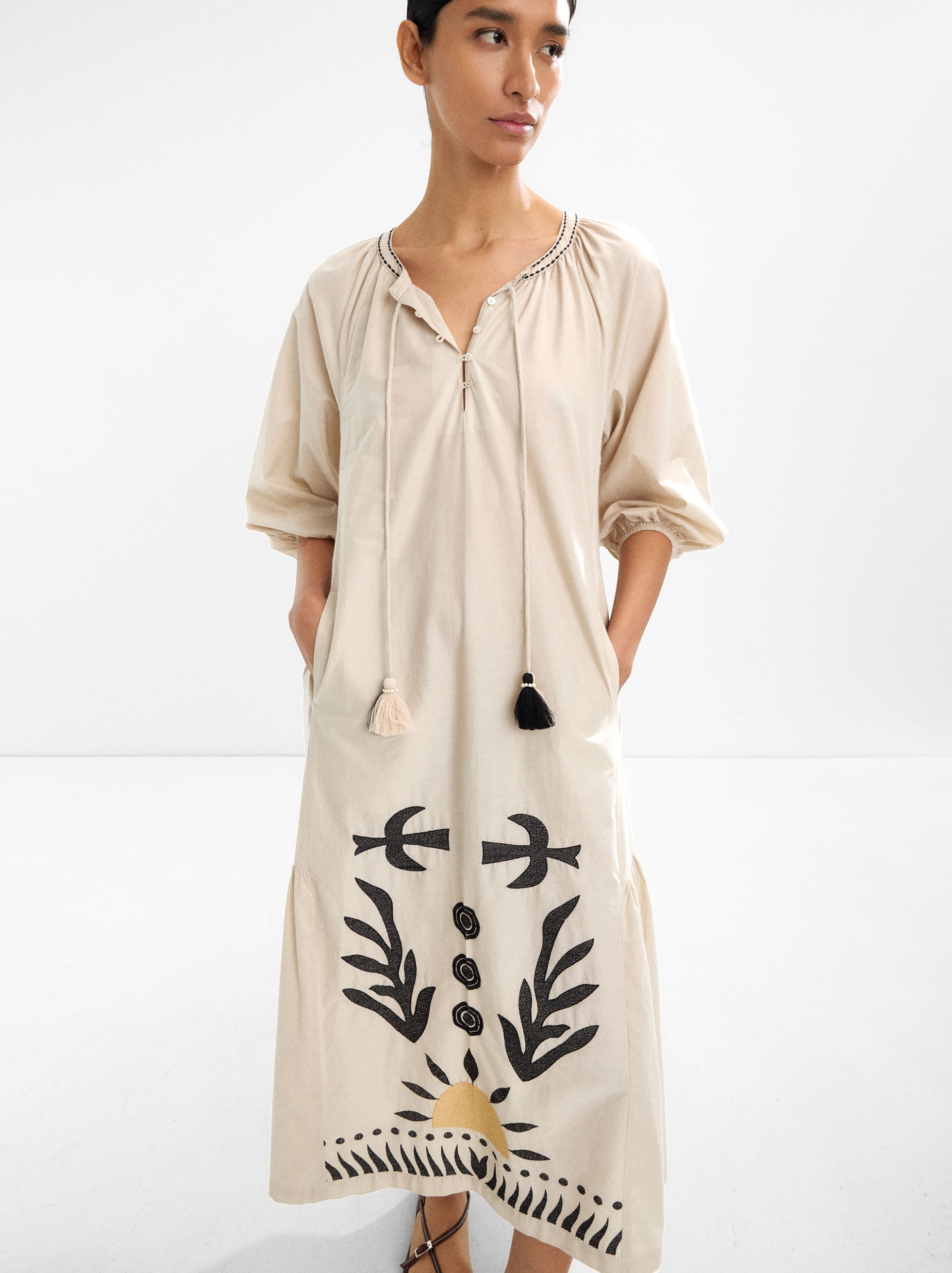 Vestido Midi Bordado 100% Algodón