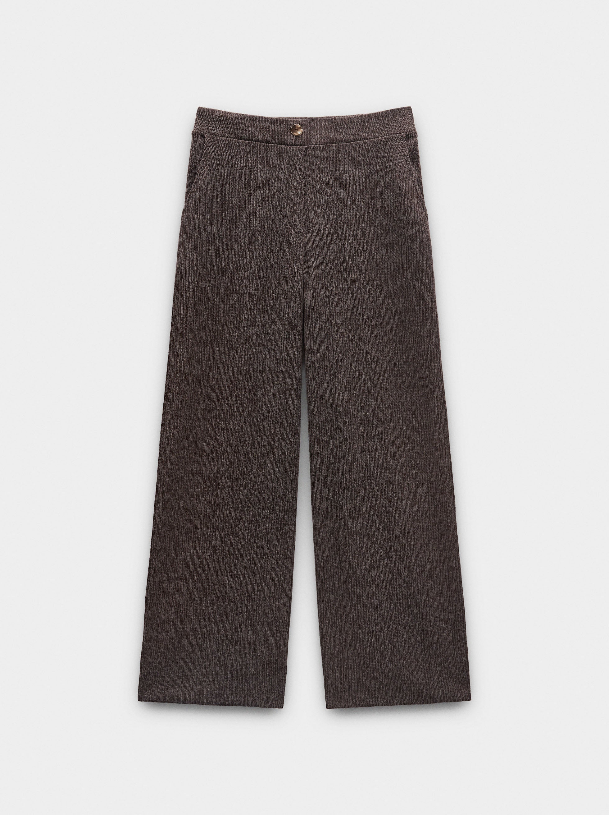 Pantalón Con Bolsillos Y Textura