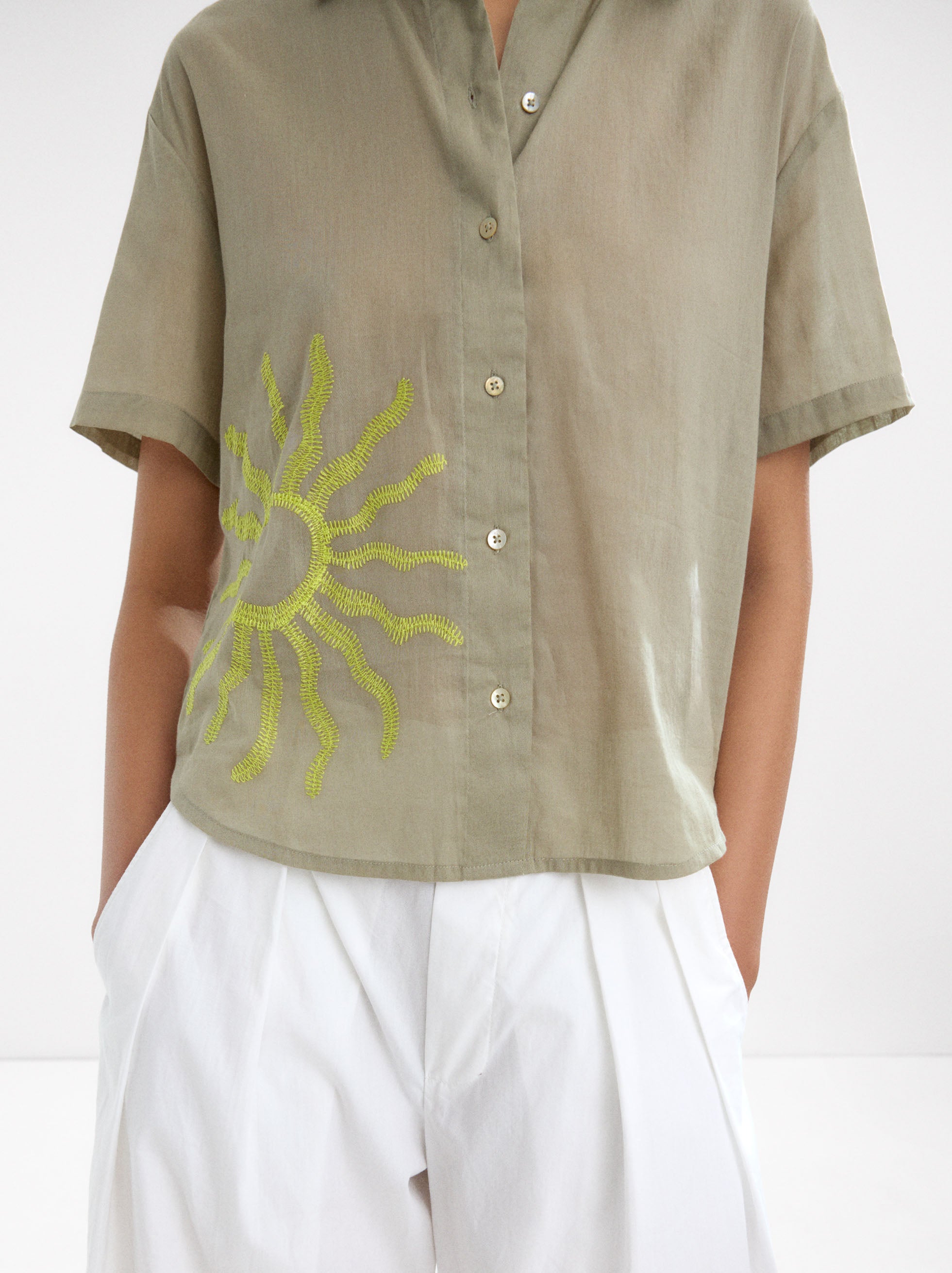 Camisa Bordada 100% Algodón