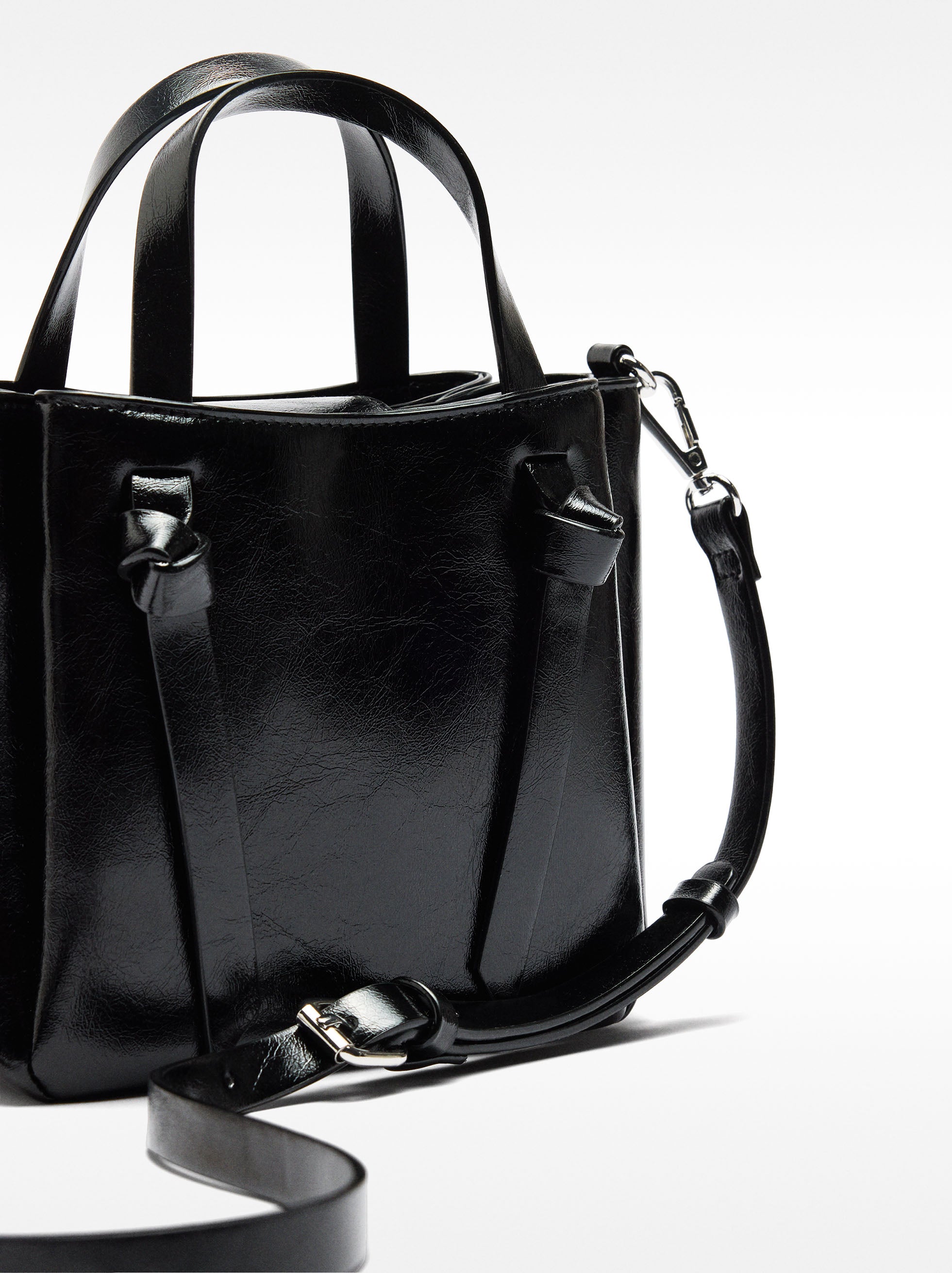 Bolso Tote Charolado