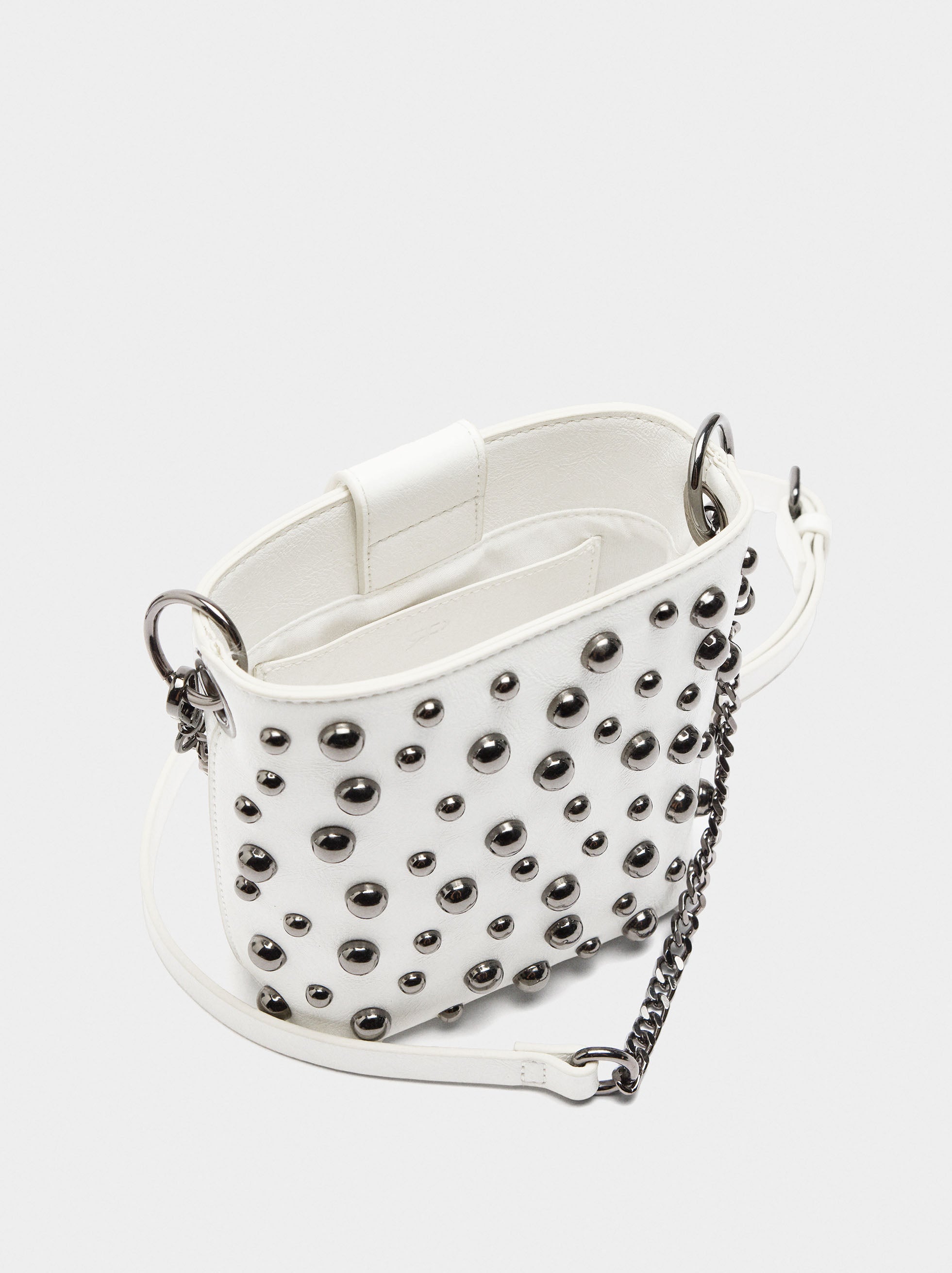 Bolso Bandolera Con Tachuelas