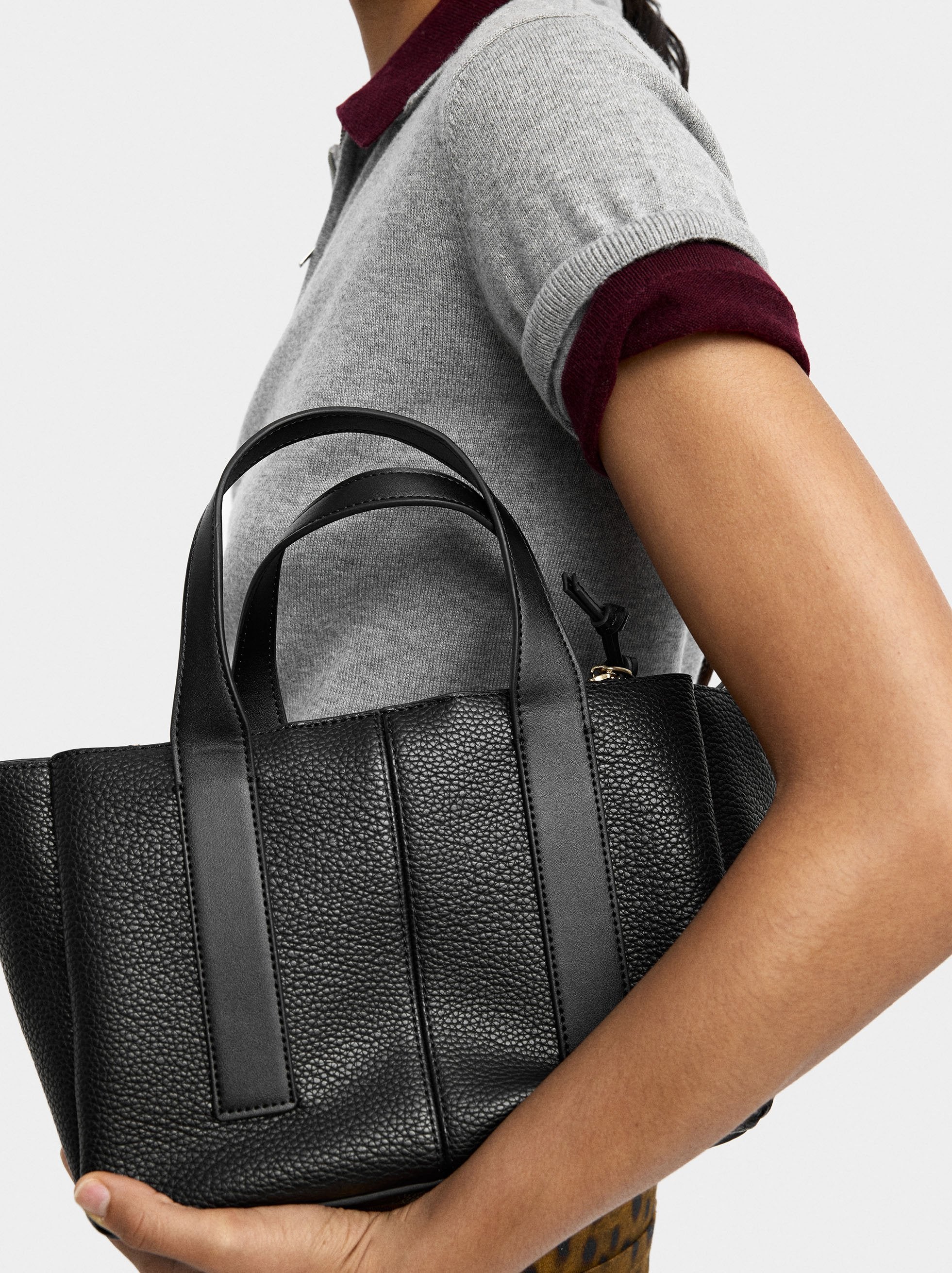 Bolso Tote Con Textura