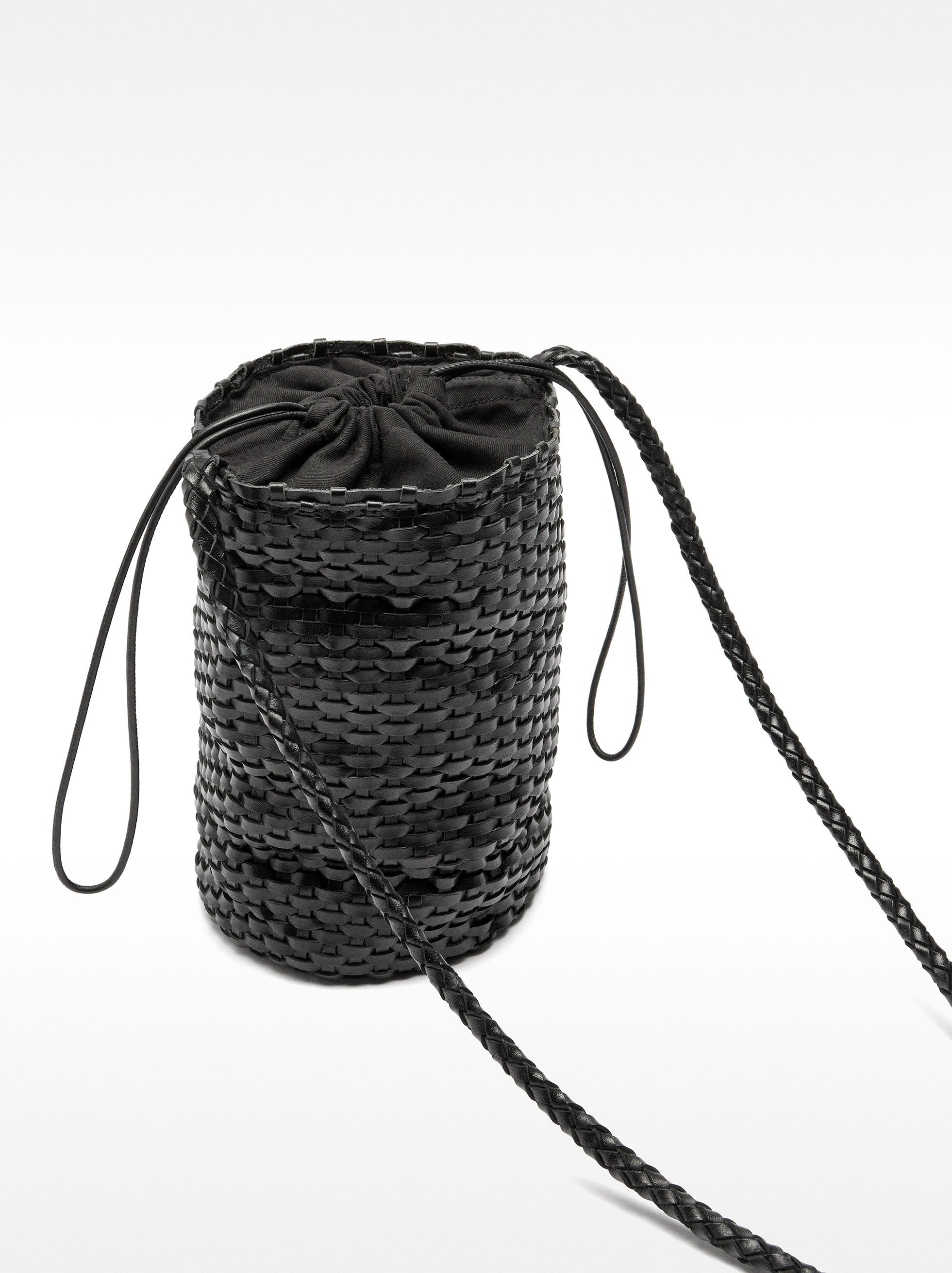 Bolso Bombonera De Piel Trenzada