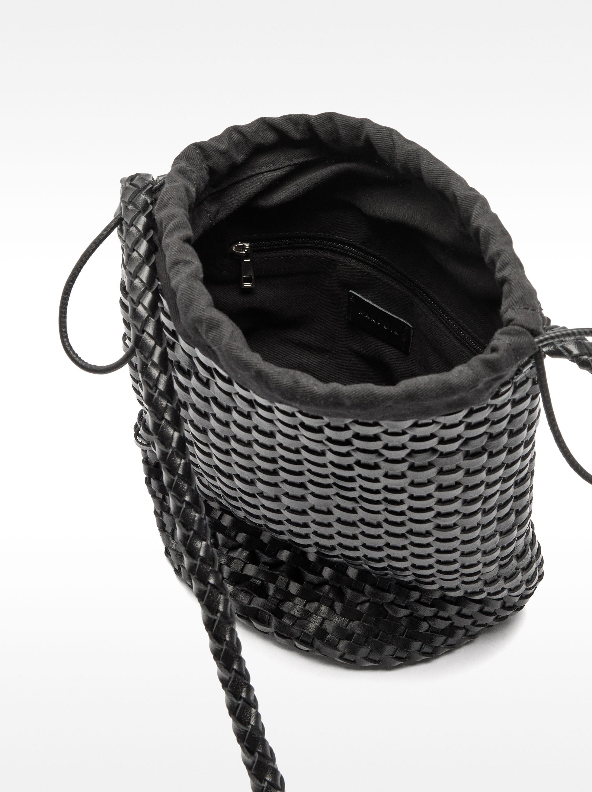 Bolso Bombonera De Piel Trenzada