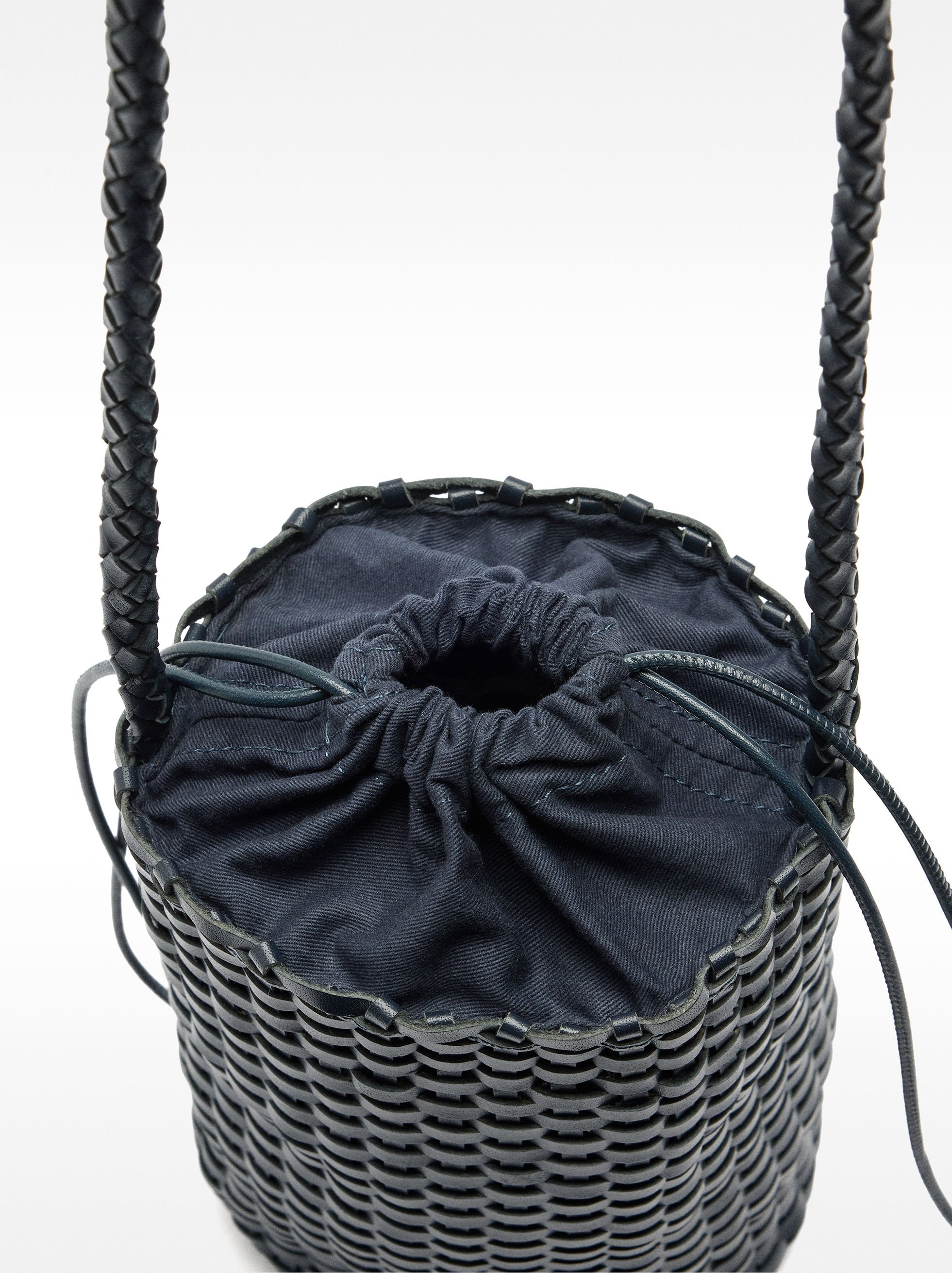 Bolso Bombonera De Piel Trenzada