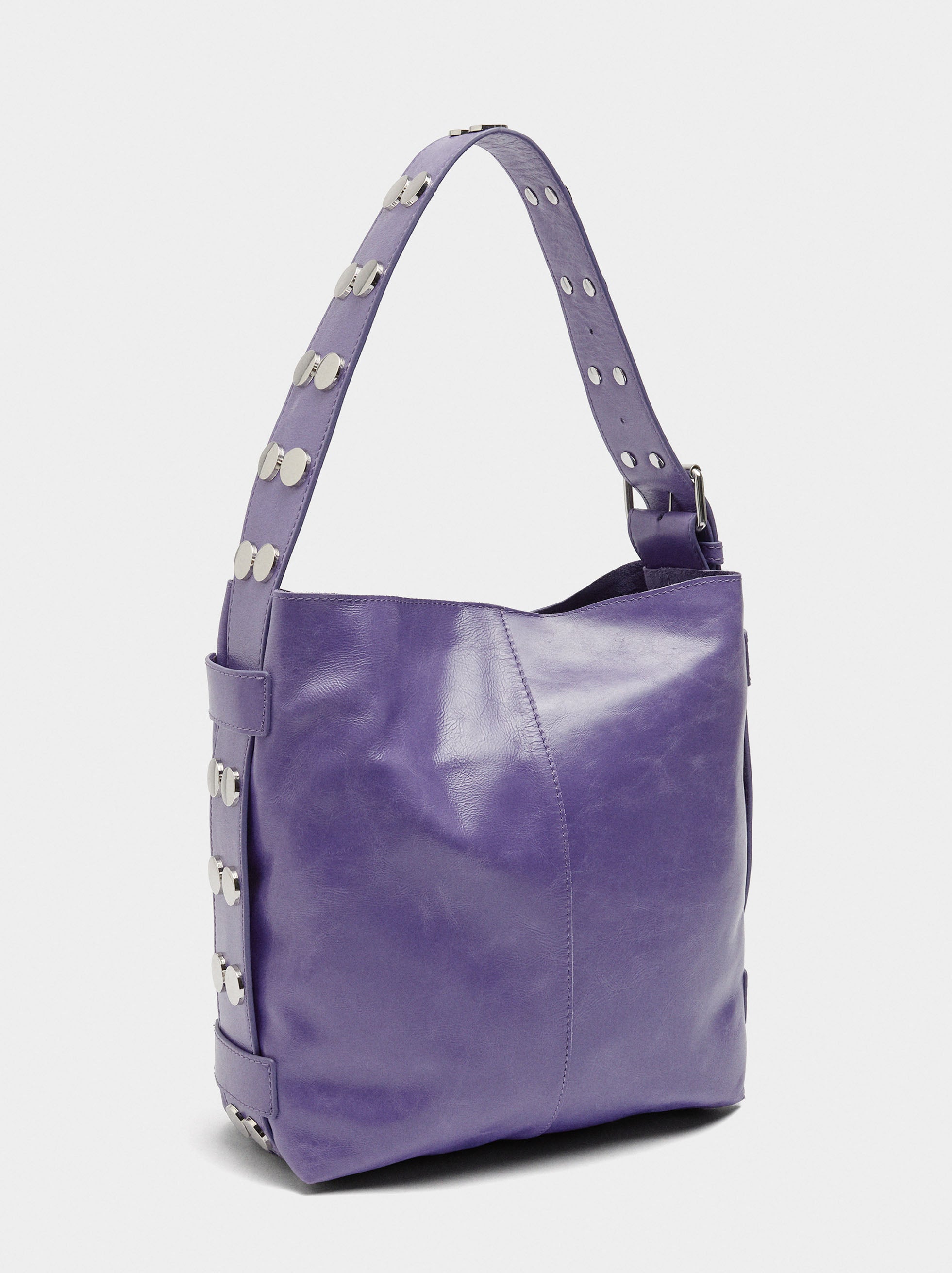 Bolso De Hombro De Piel Con Tachuelas