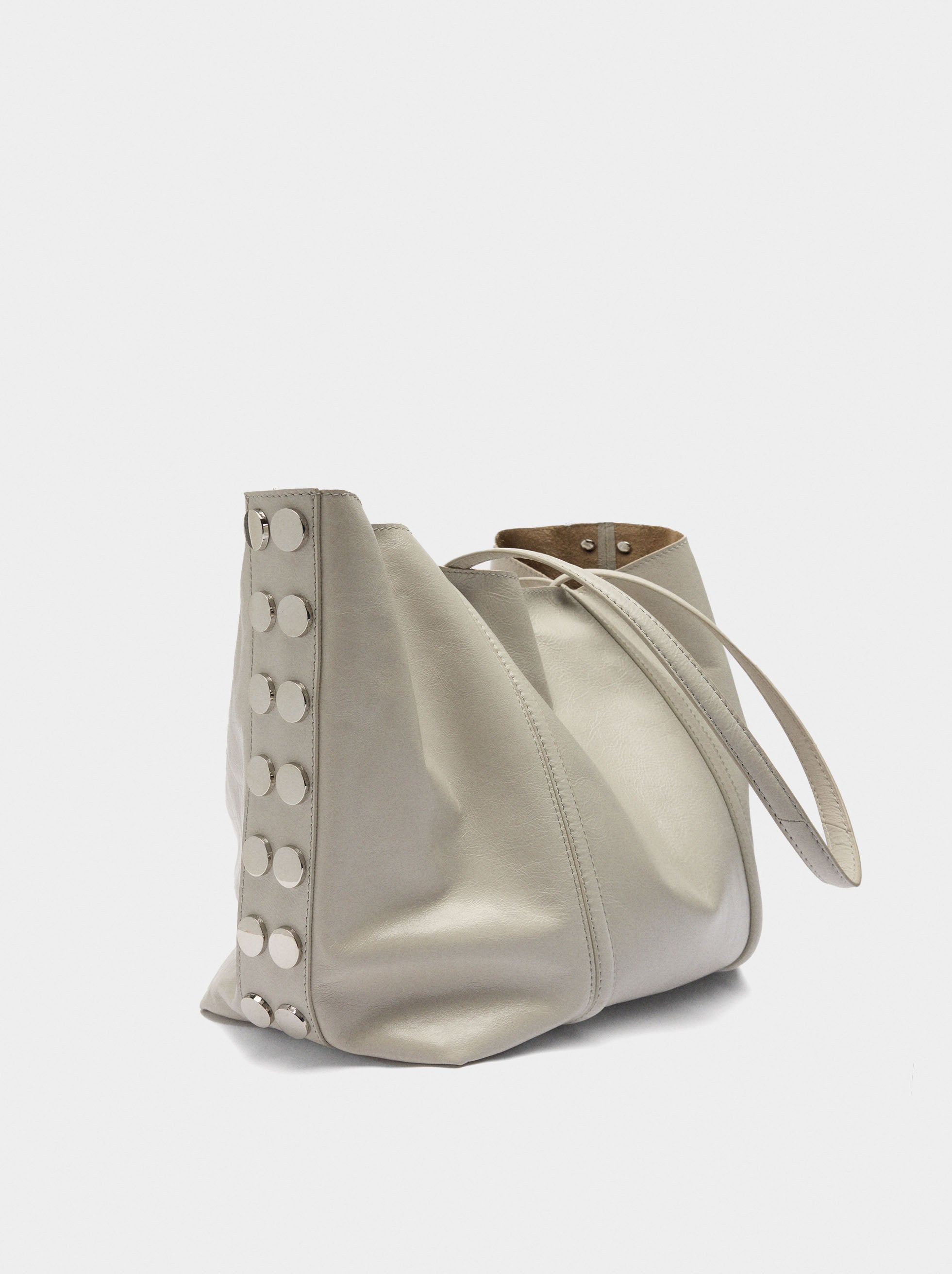 Bolso Shopper De Piel Con Tachuelas