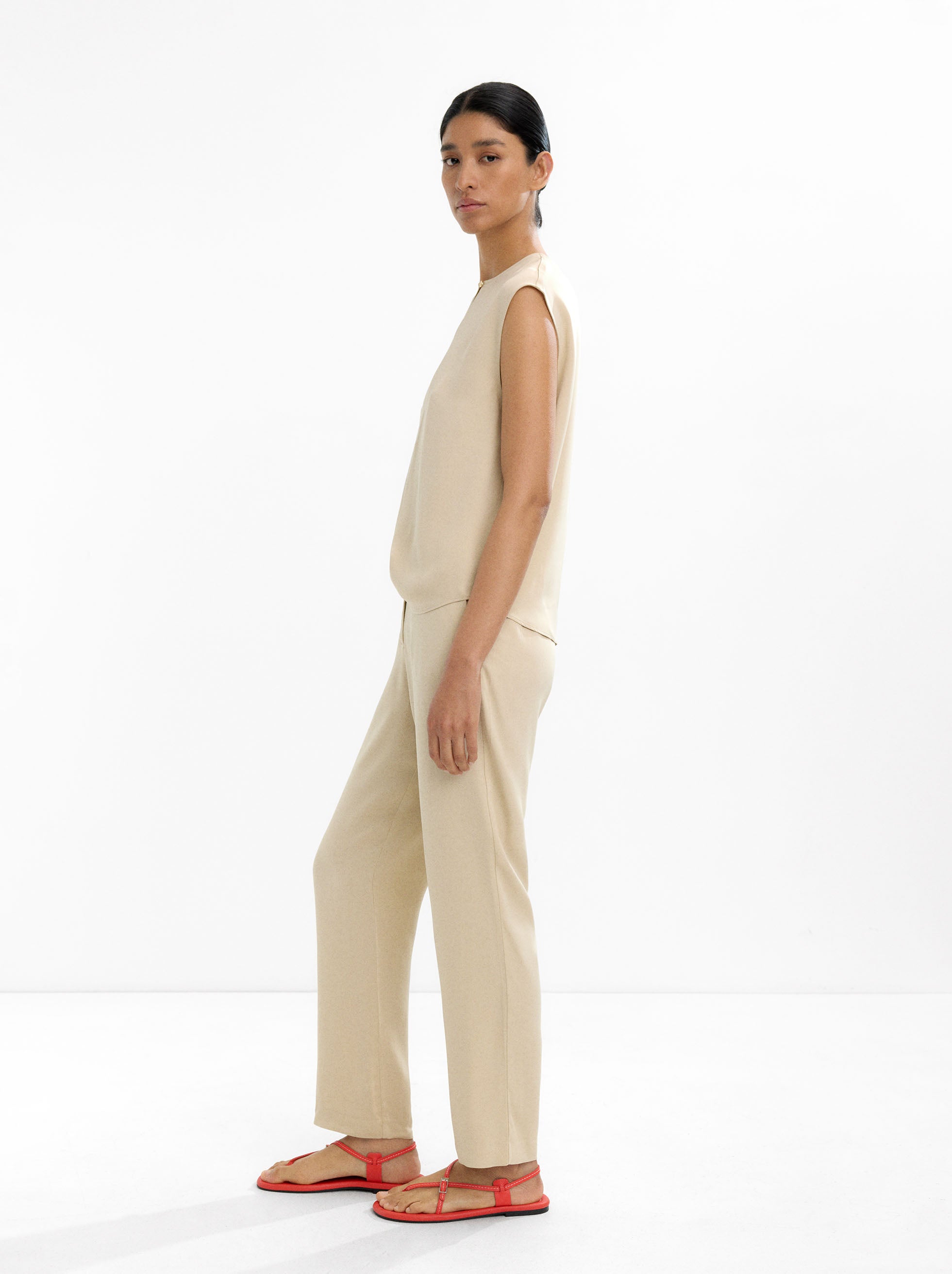 Pantalón Recto Con Bolsillos