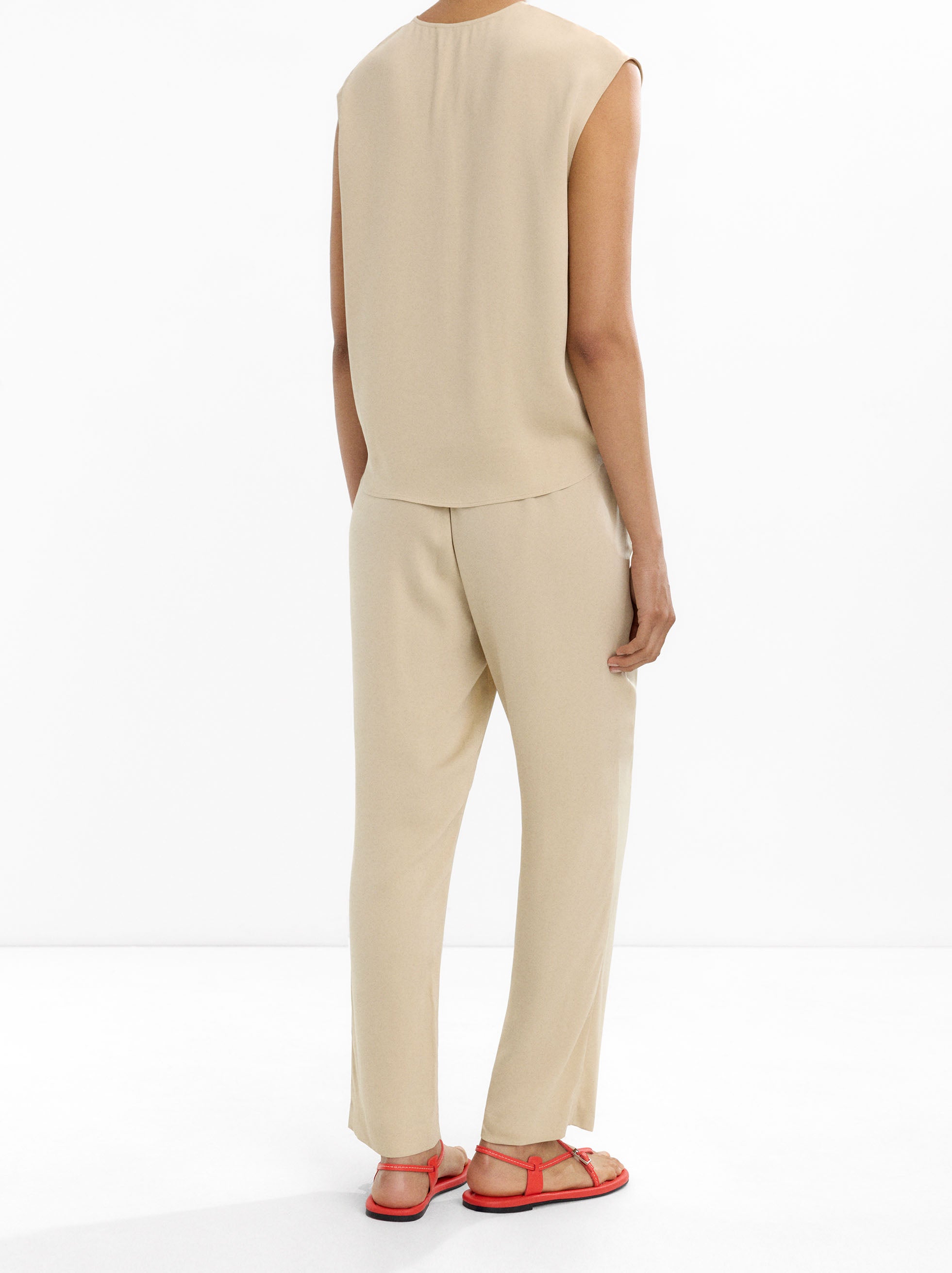 Pantalón Recto Con Bolsillos