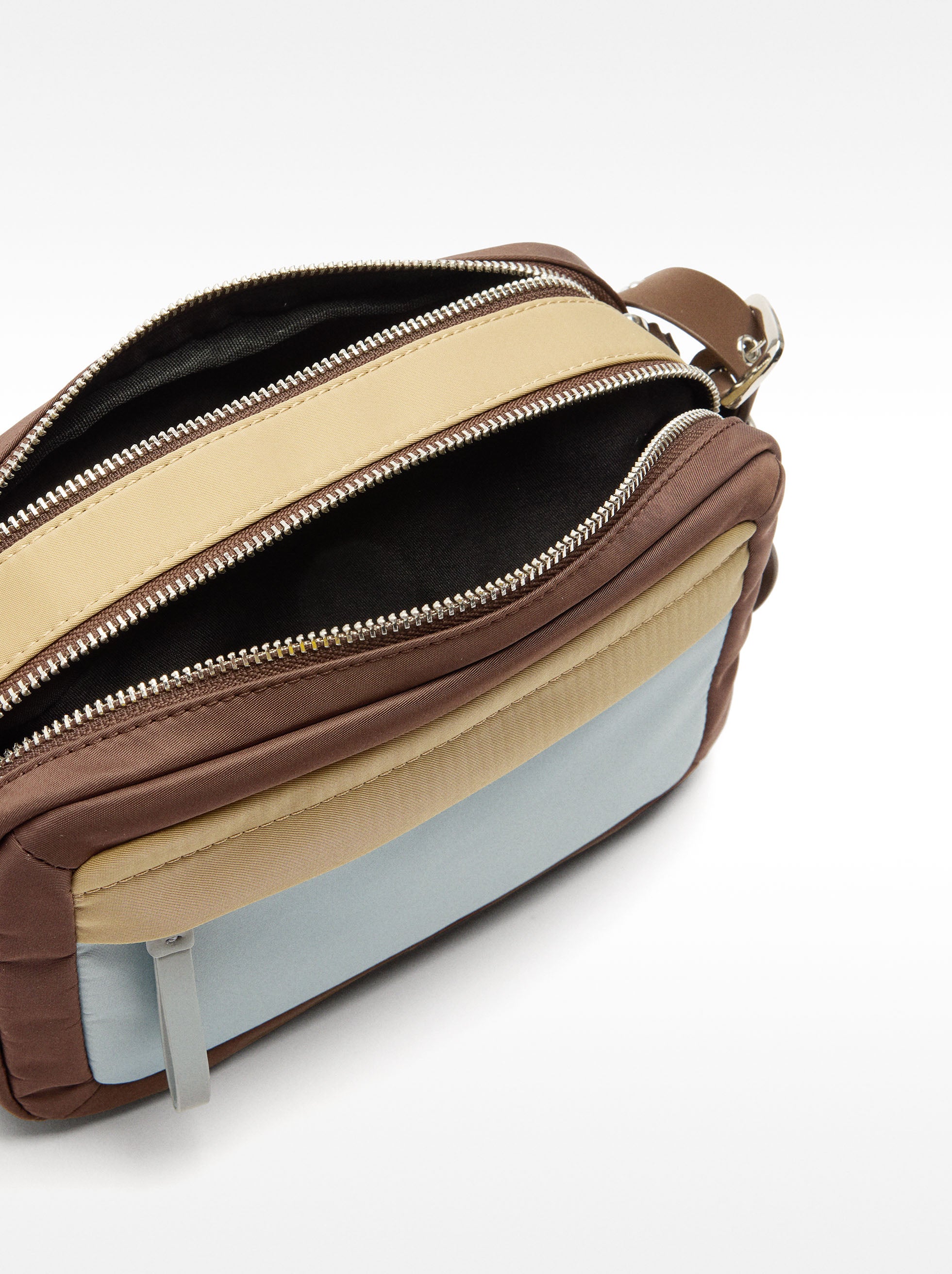 Bolso Bandolera De Nylon