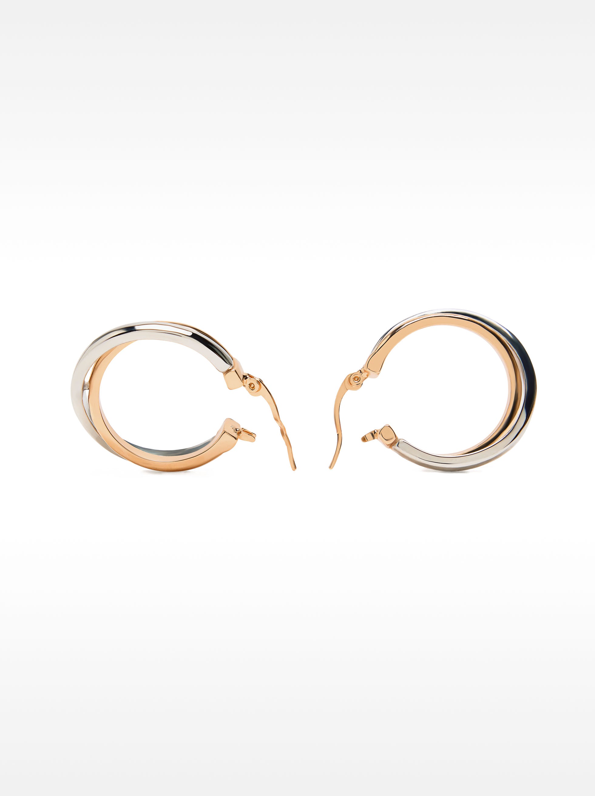 Set De Pendientes Y Anillos Bicolor