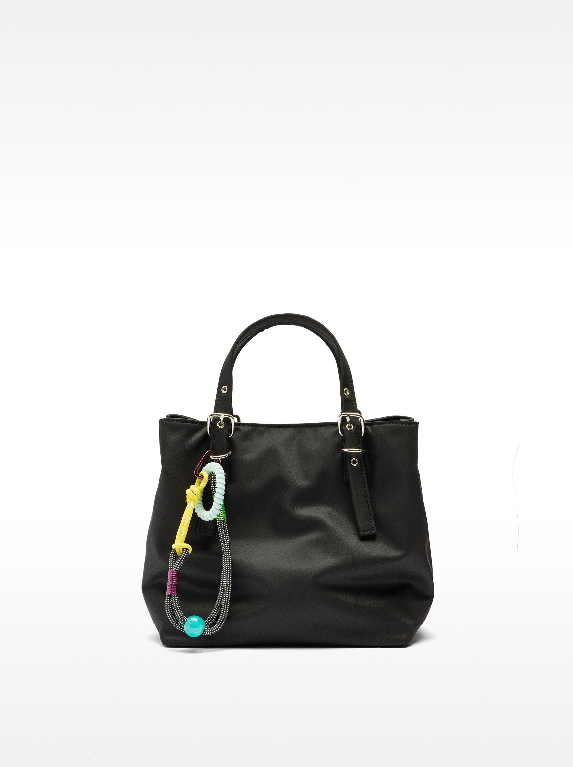 Bolso Tote De Nylon Con Colgante