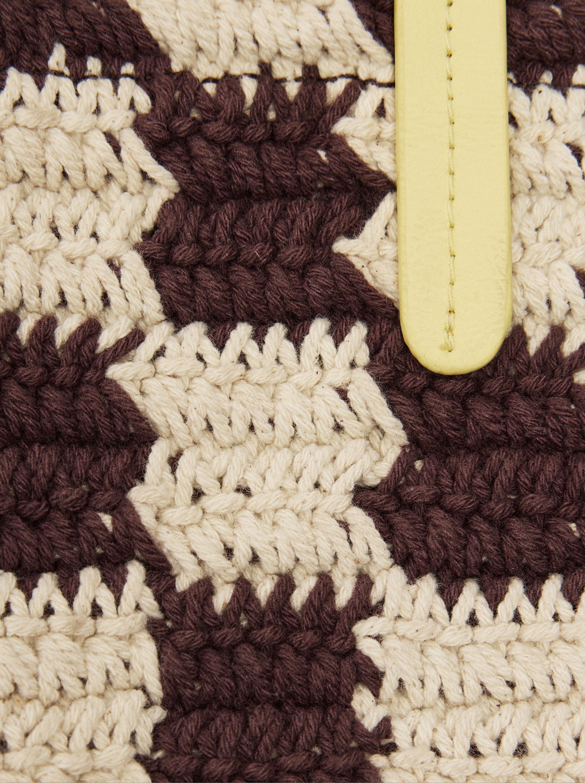 Bolso Shopper De Crochet Con Colgante