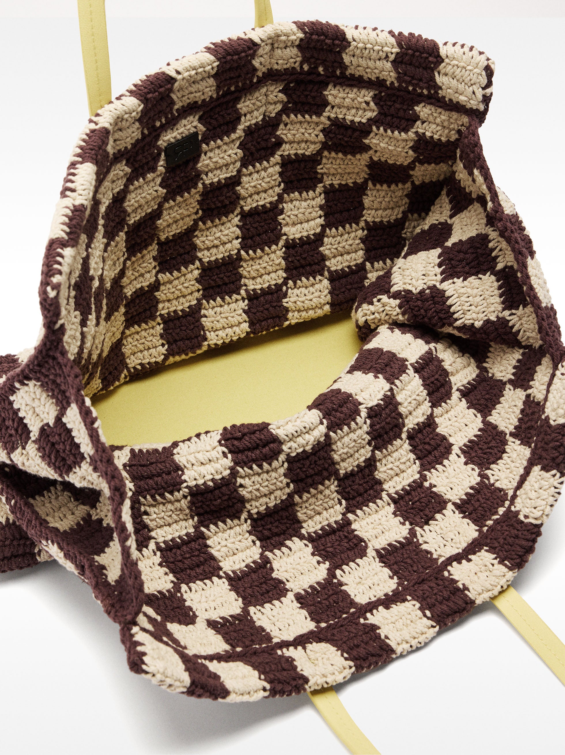 Bolso Shopper De Crochet Con Colgante