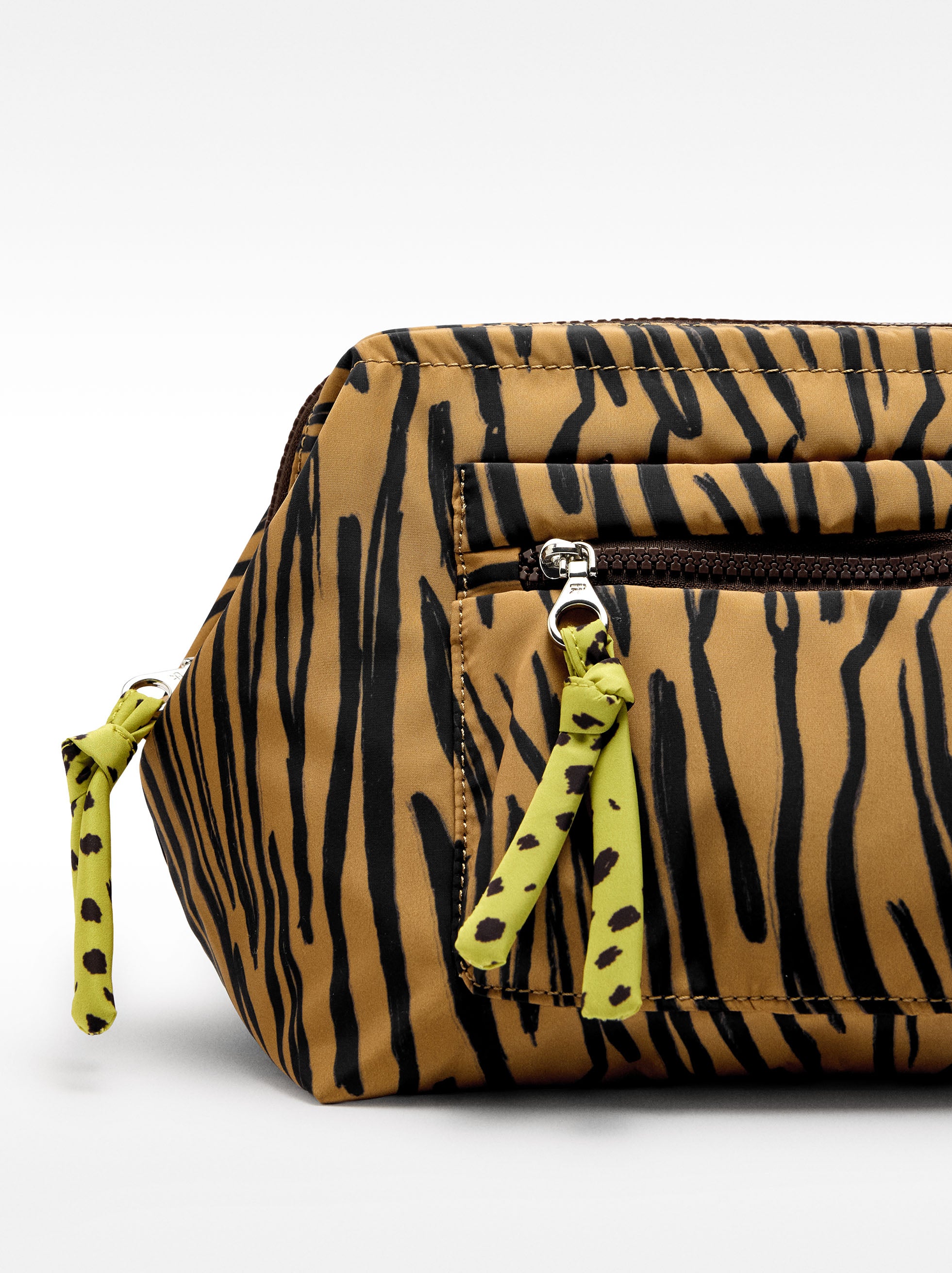 Neceser De Nylon Estampado Animal