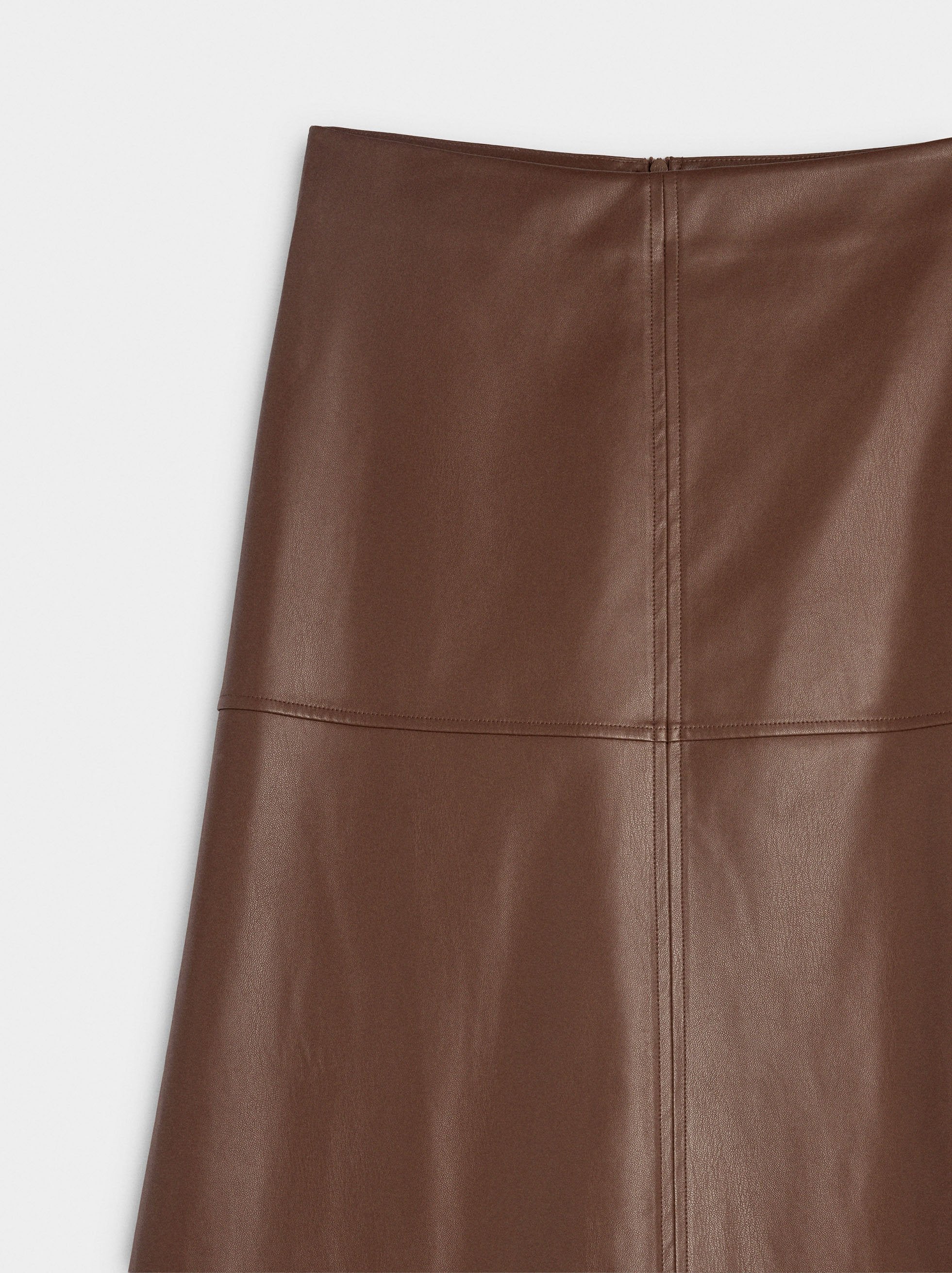 Falda Larga Efecto Piel