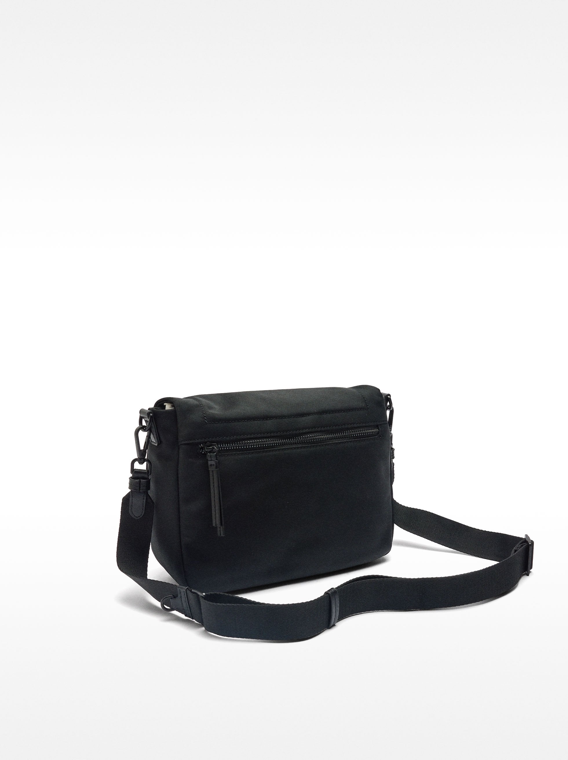 Bolso Bandolera De Nylon Con Cierre De Solapa