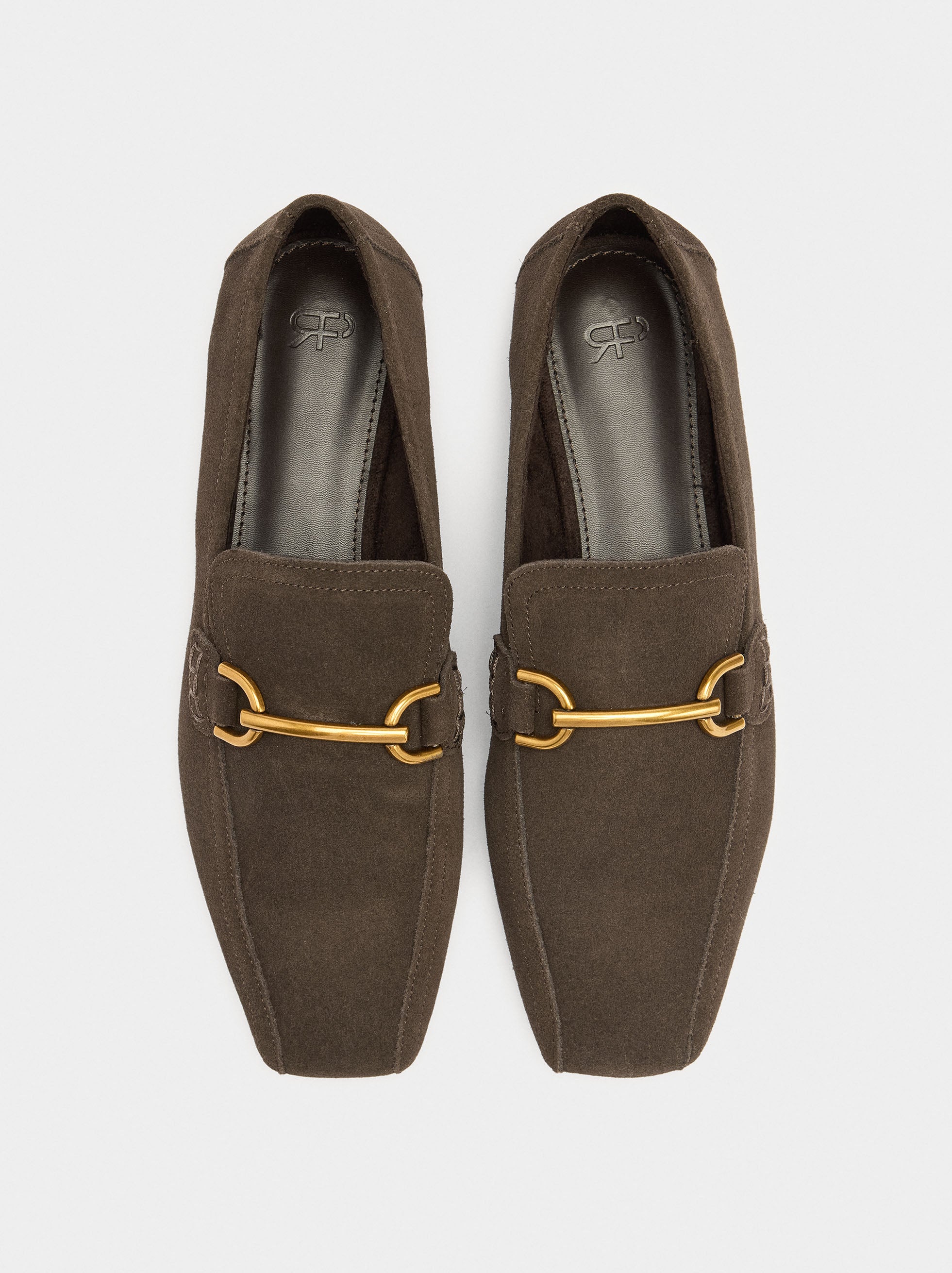 Mocasines De Piel Con Detalle Metálico