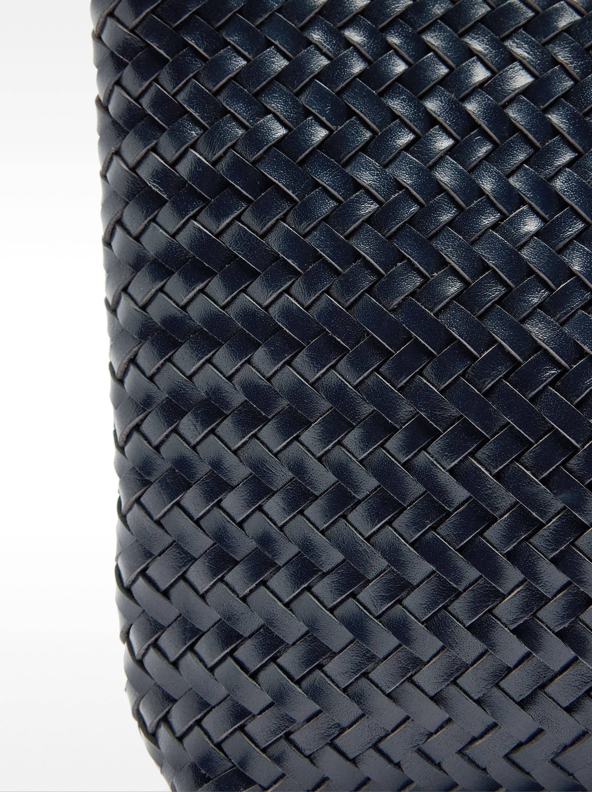 Bolso De Mano De Piel Trenzada