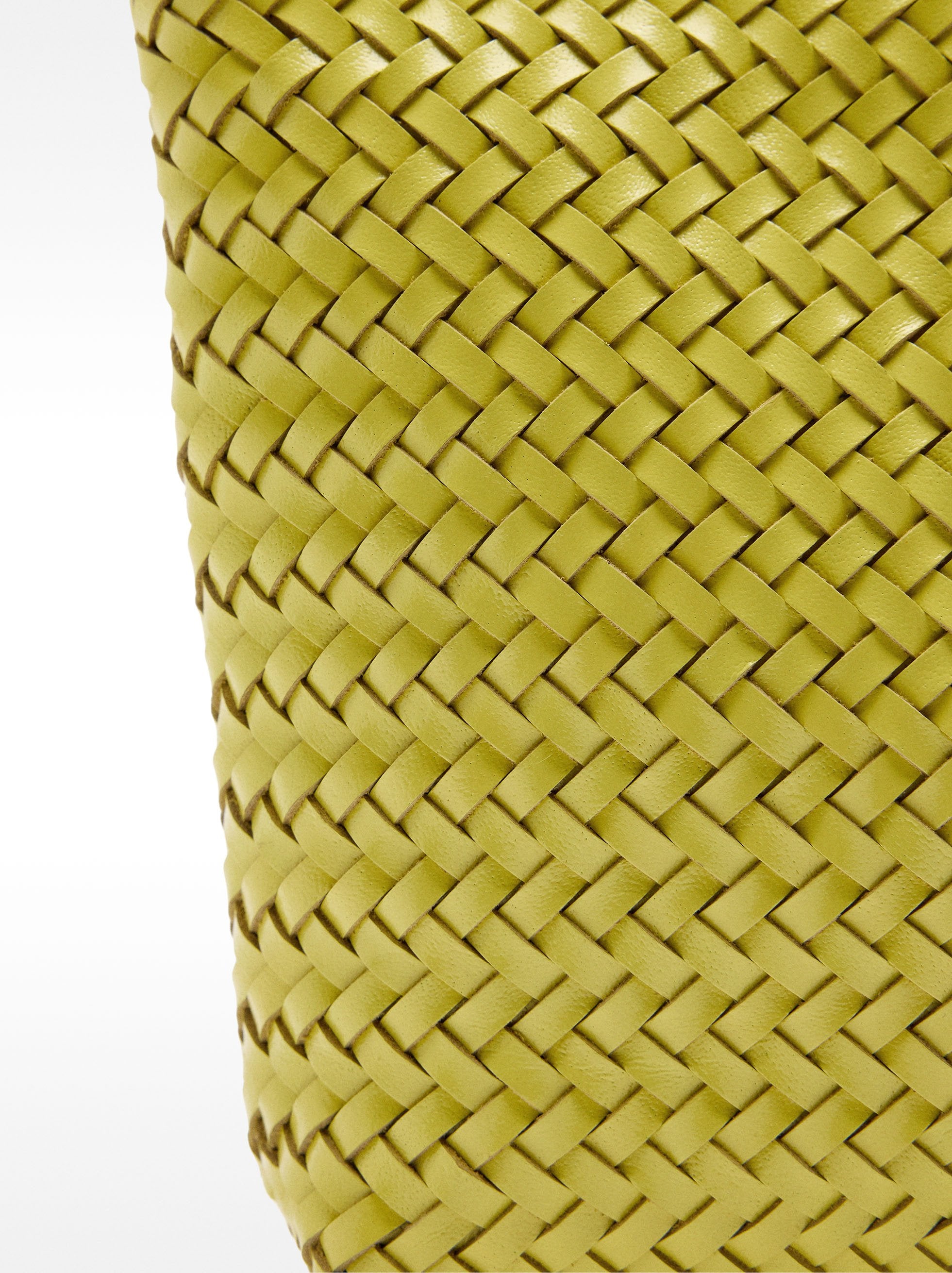 Bolso De Mano De Piel Trenzada