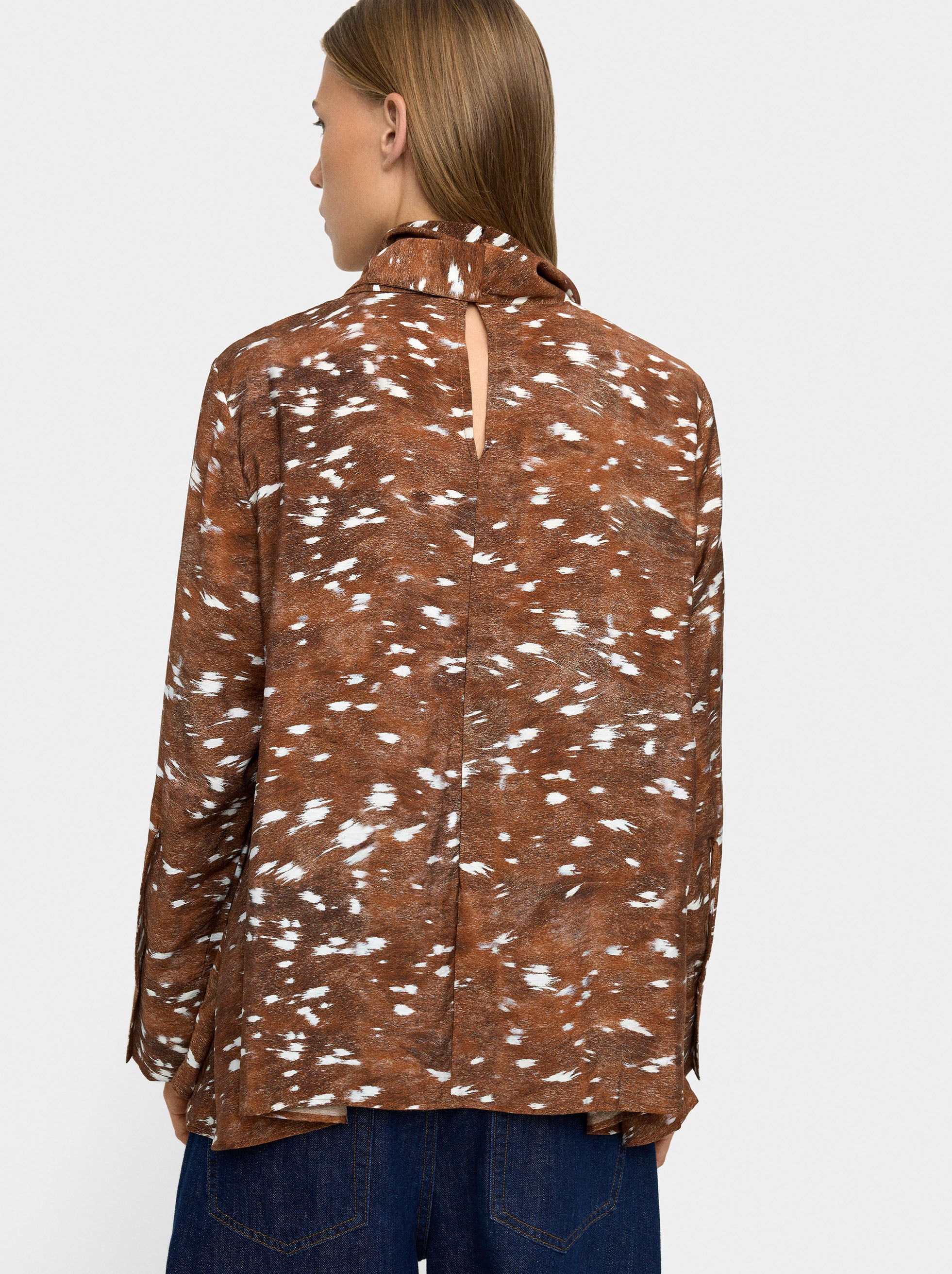 Blusa De Manga Larga Con Estampado Animal